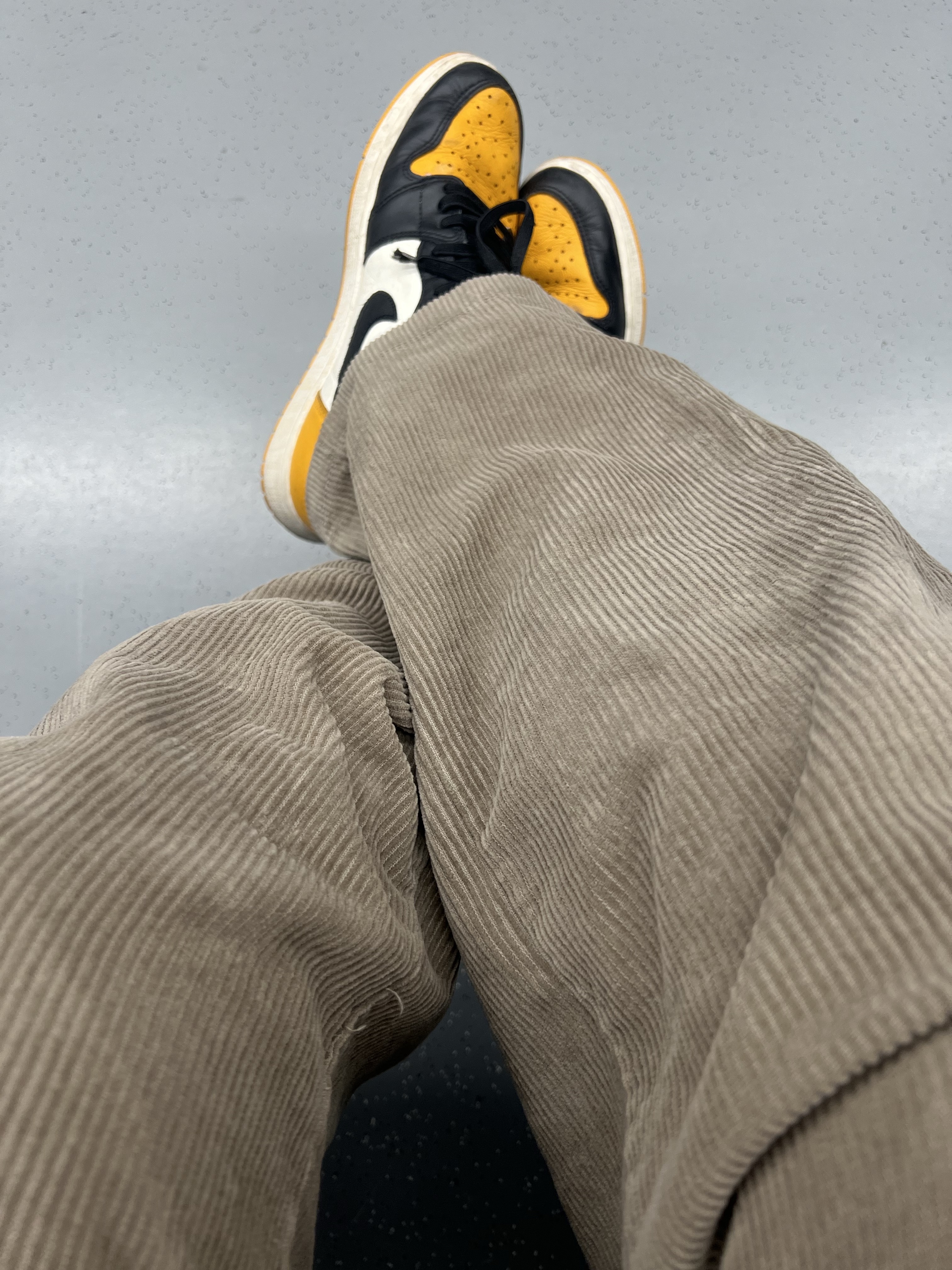 Jordan 1 Retro High OG Taxi 착용 스타일