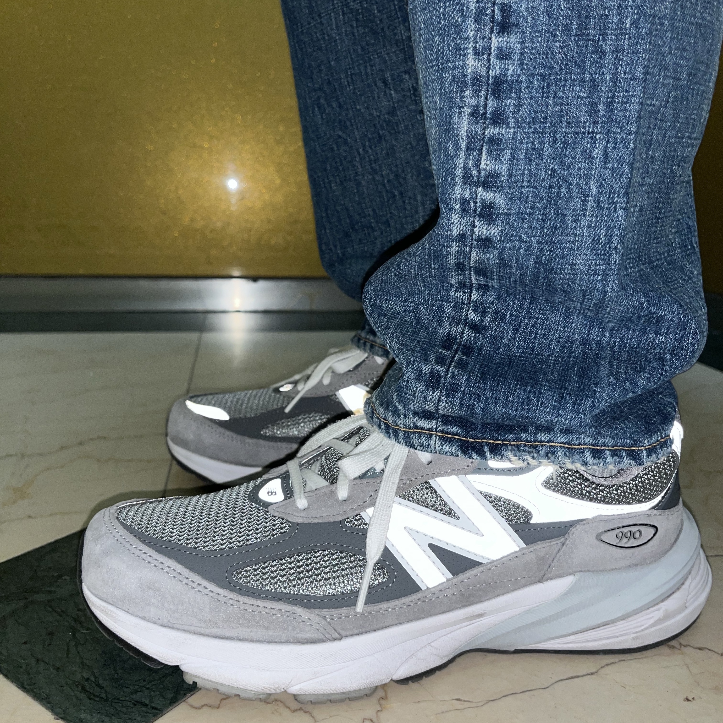 New Balance 990v6 Made in USA Grey - D Standard 착용 스타일