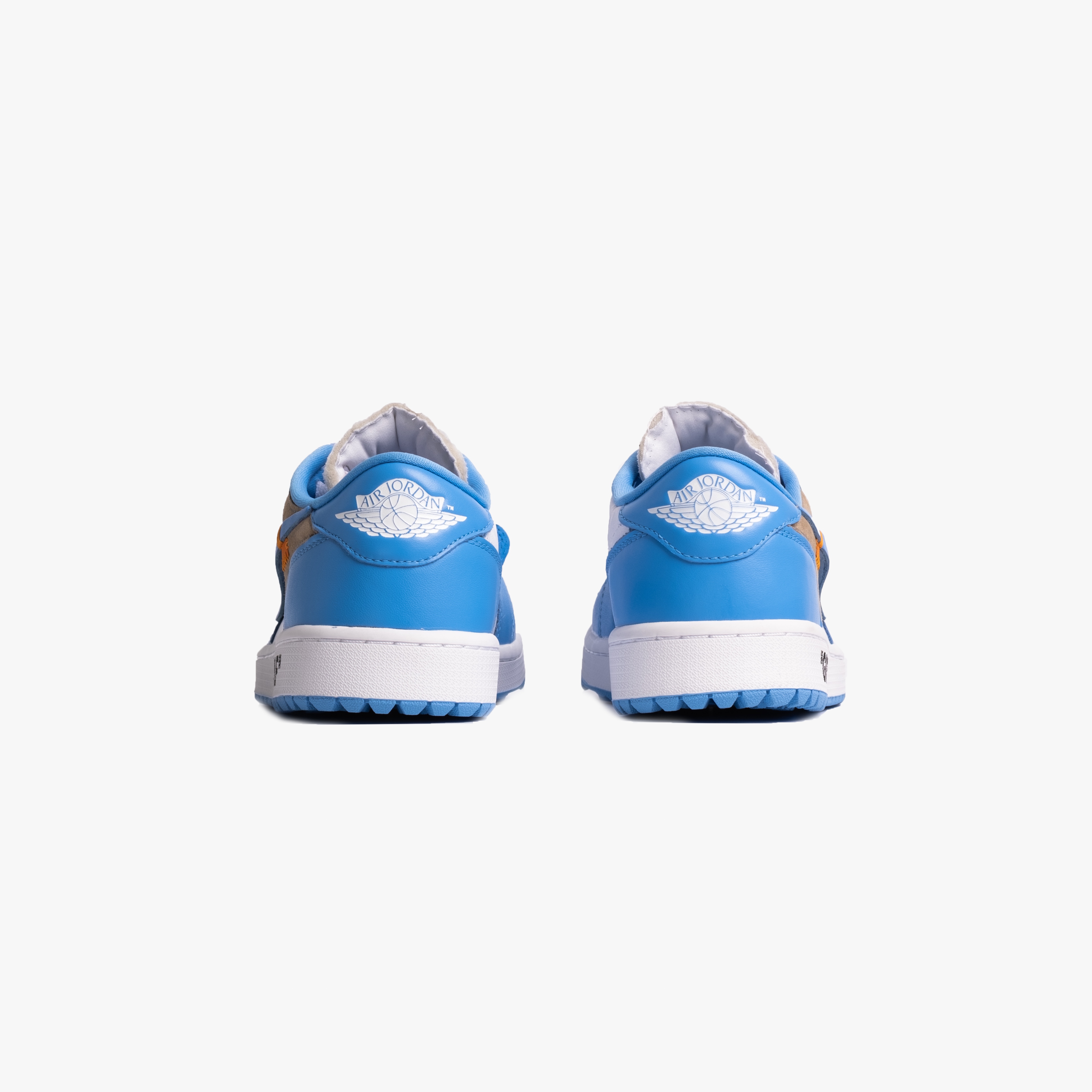 Jordan 1 Low Golf White and University Blue 착용 스타일 - 6