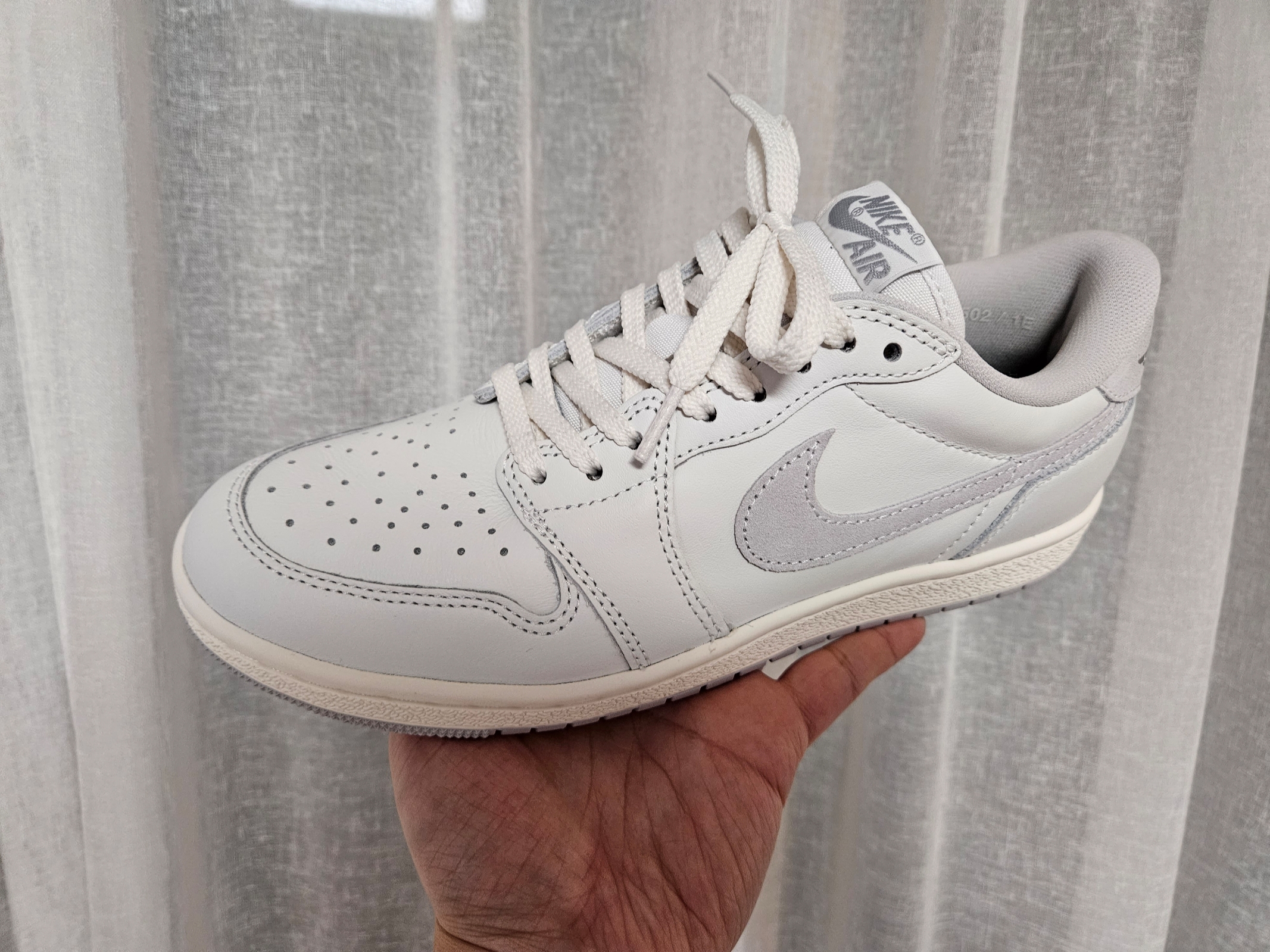 Jordan 1 Low 85 Neutral Grey 착용 스타일 - 1