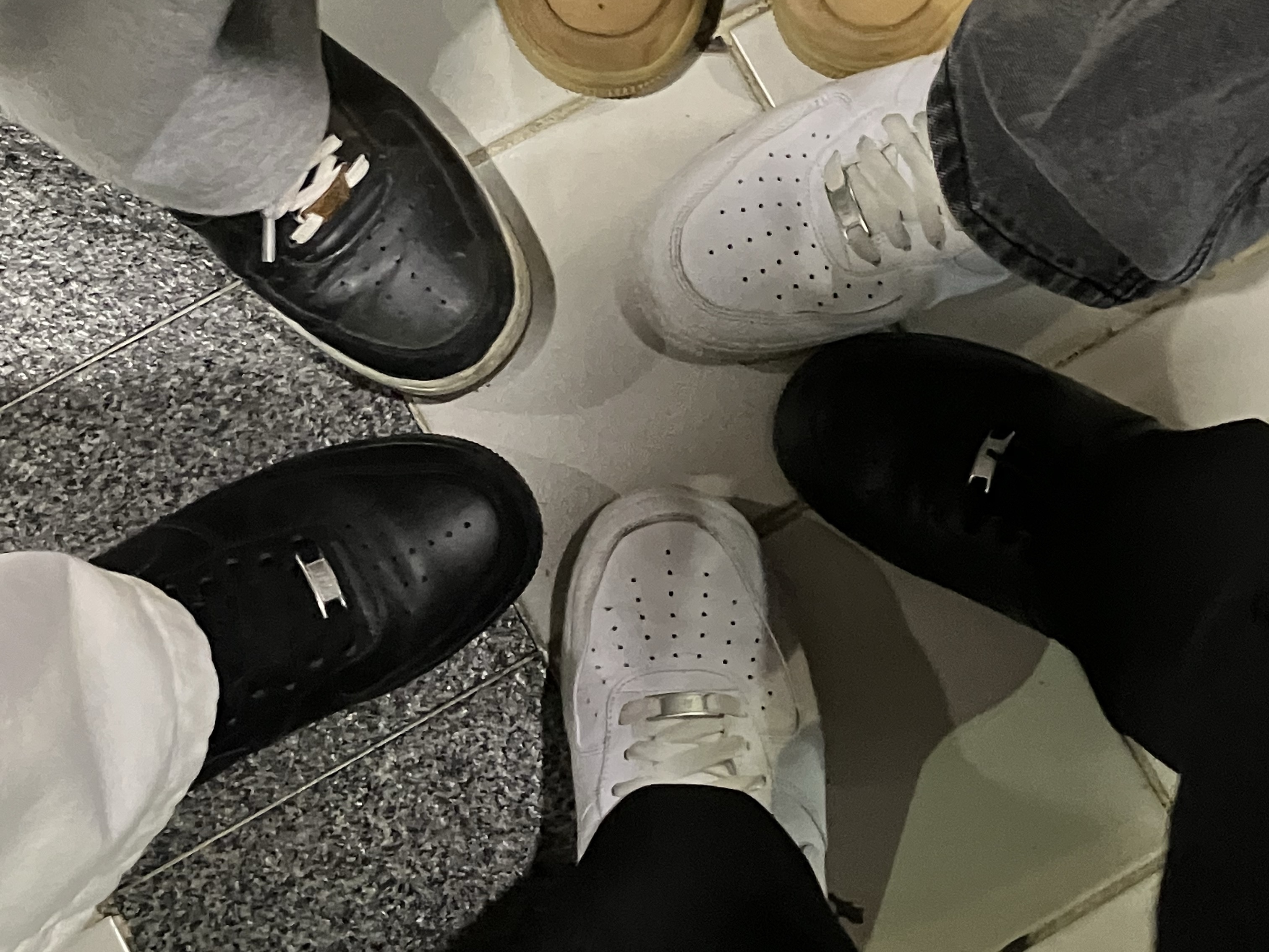 Nike Air Force 1 '07 Low White 착용 스타일