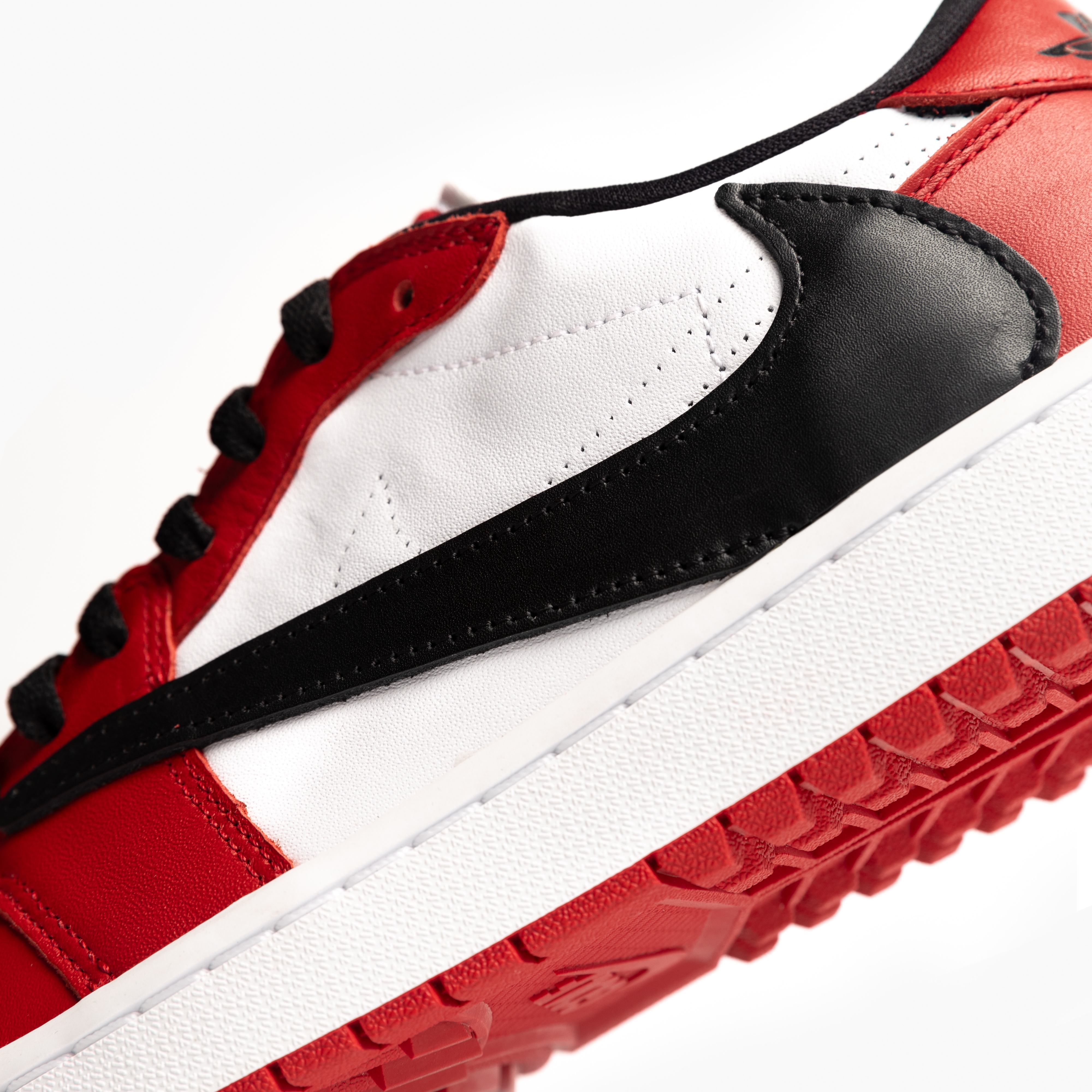 Jordan 1 Low Golf Chicago 착용 스타일 - 8