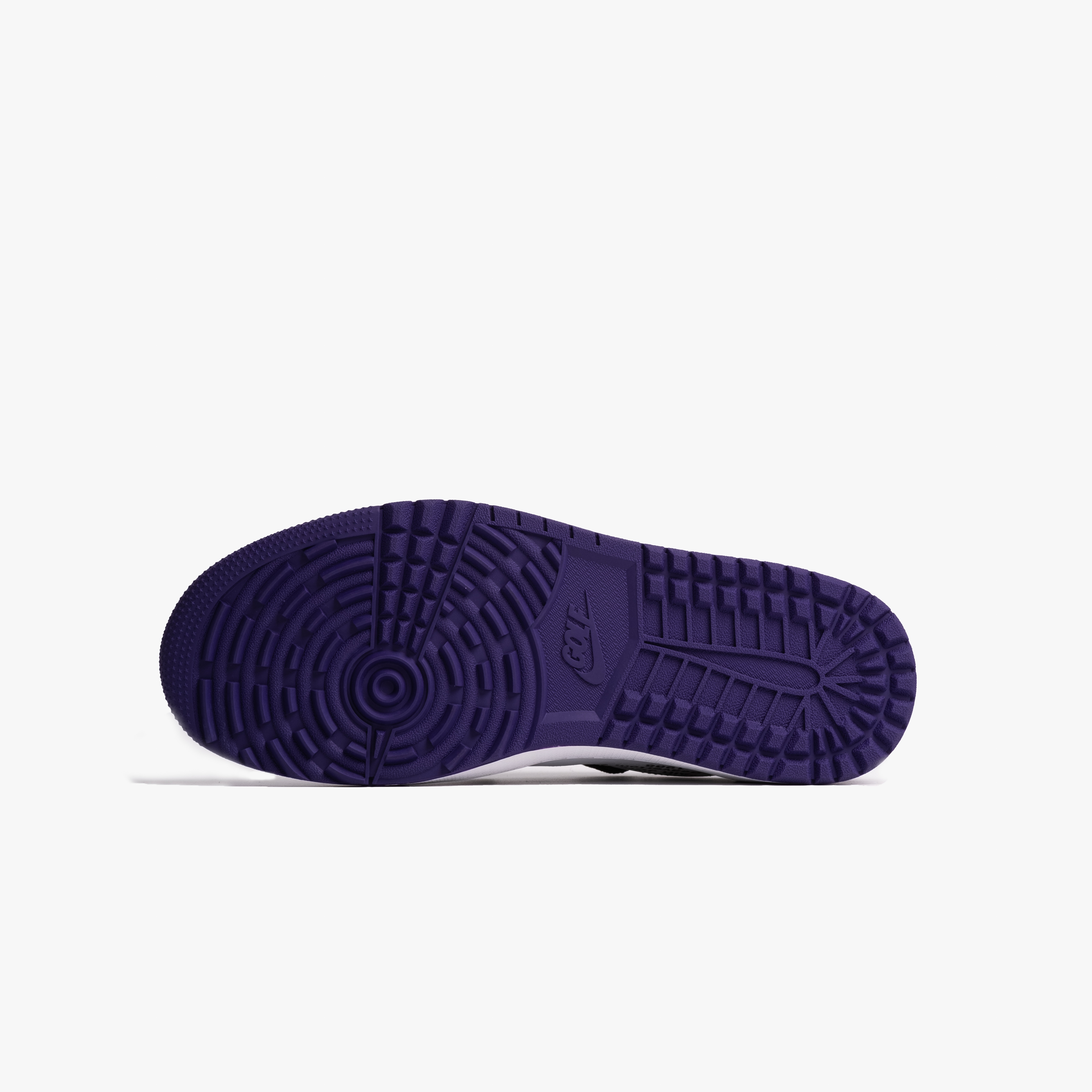 Jordan 1 Low Golf Court Purple 착용 스타일 - 2