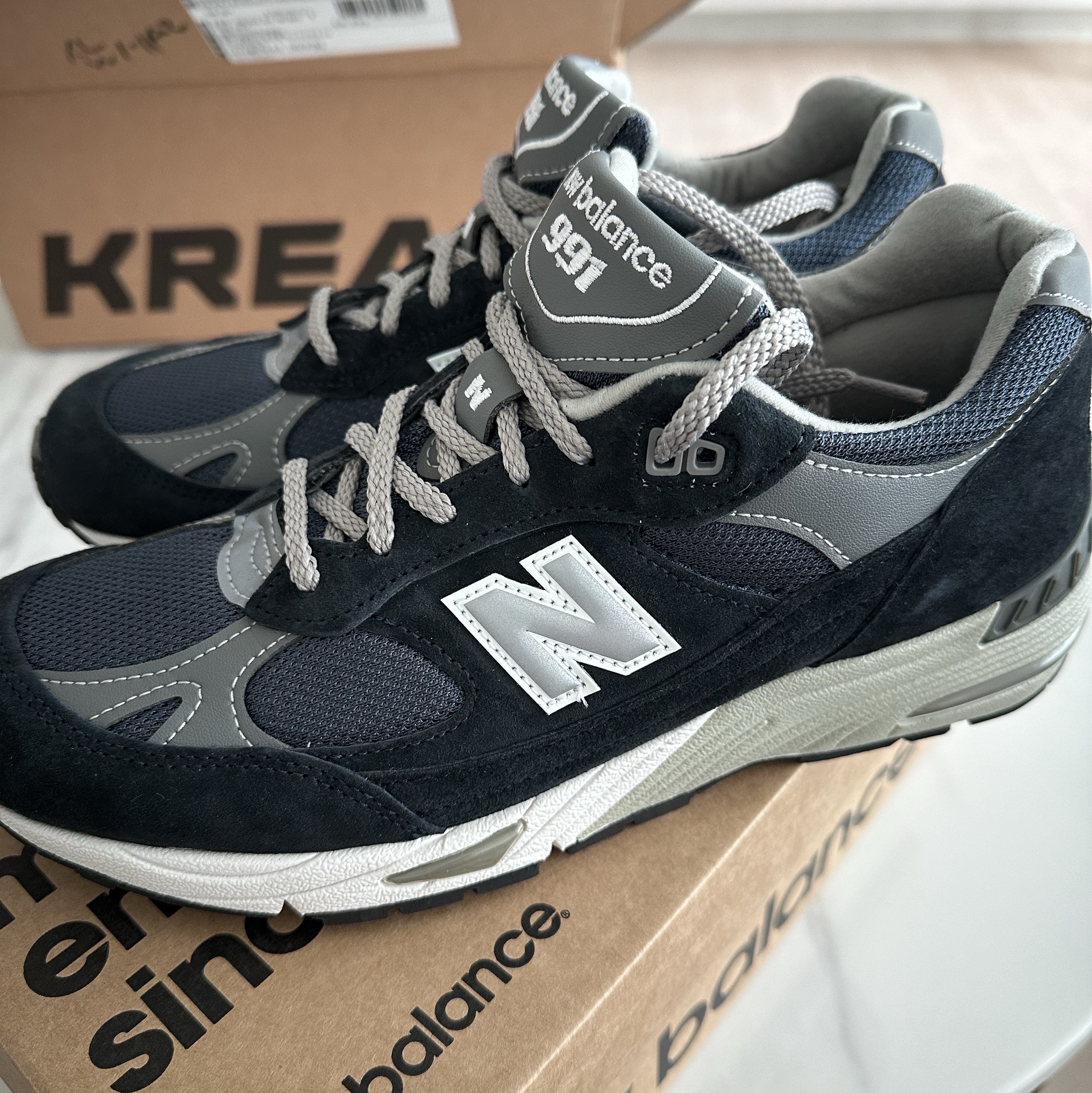 New Balance 991 Made in UK Navy 착용 스타일