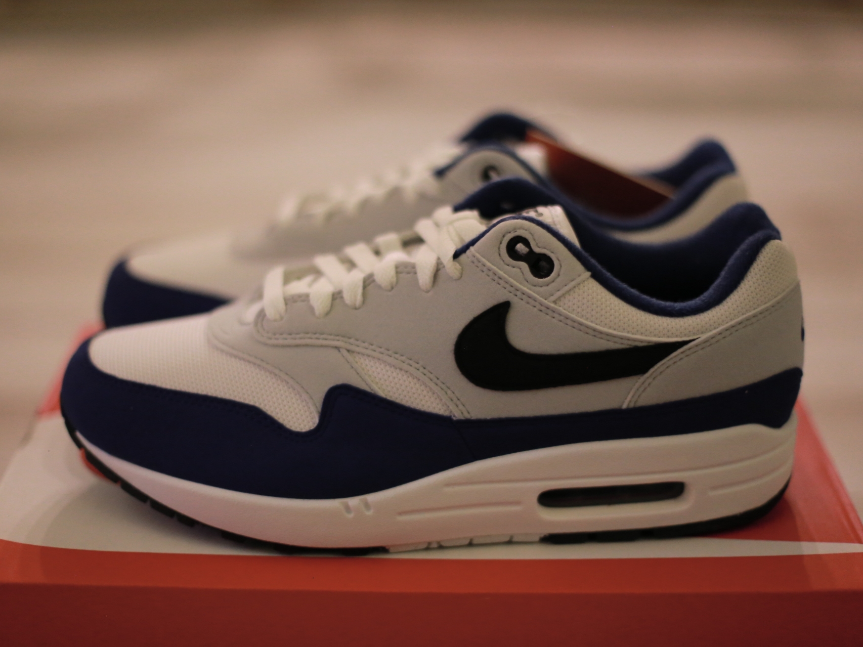 Nike Air Max 1 Deep Royal Blue 착용 스타일 - 1