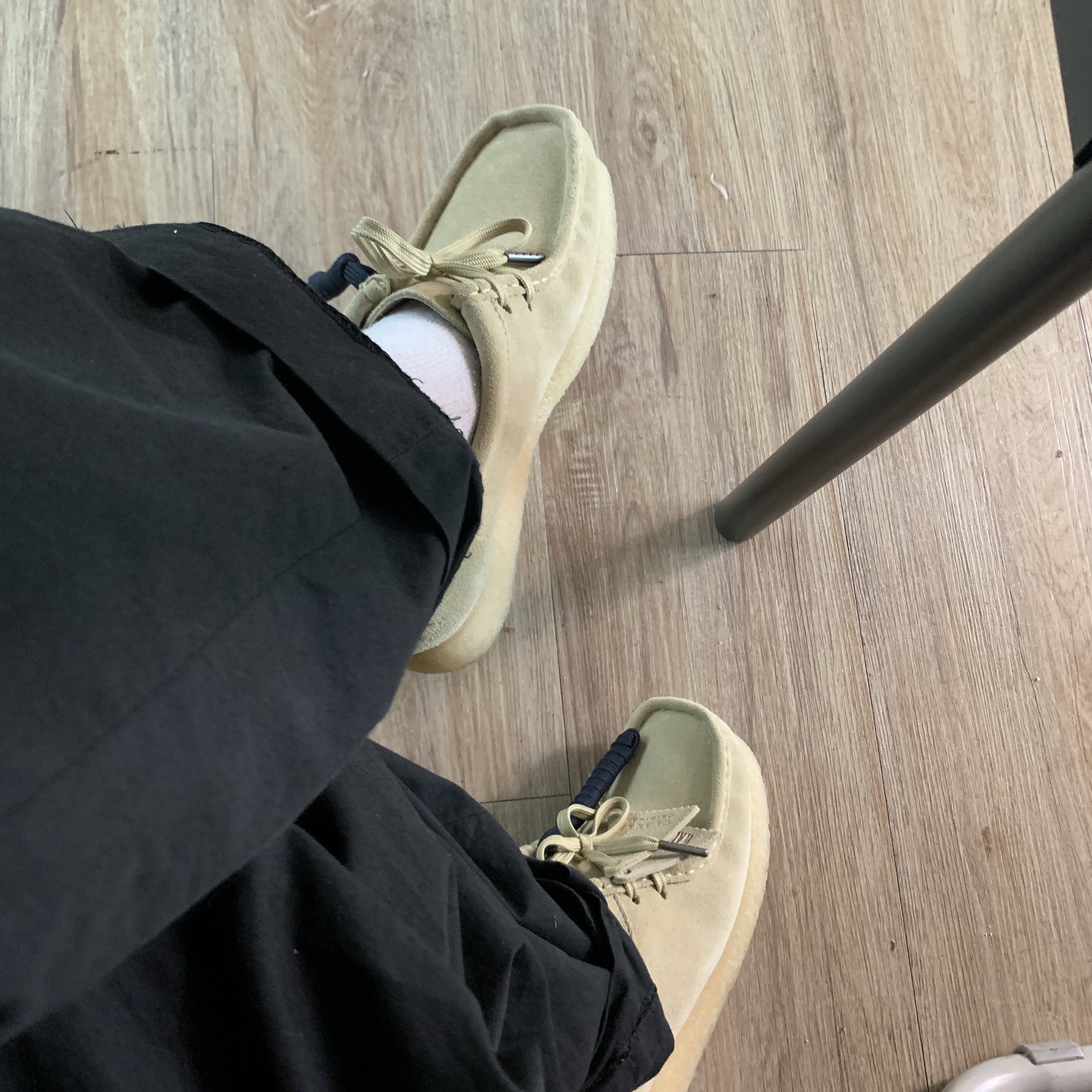 (W) Clarks Wallabee Maple Suede 착용 스타일 - 1