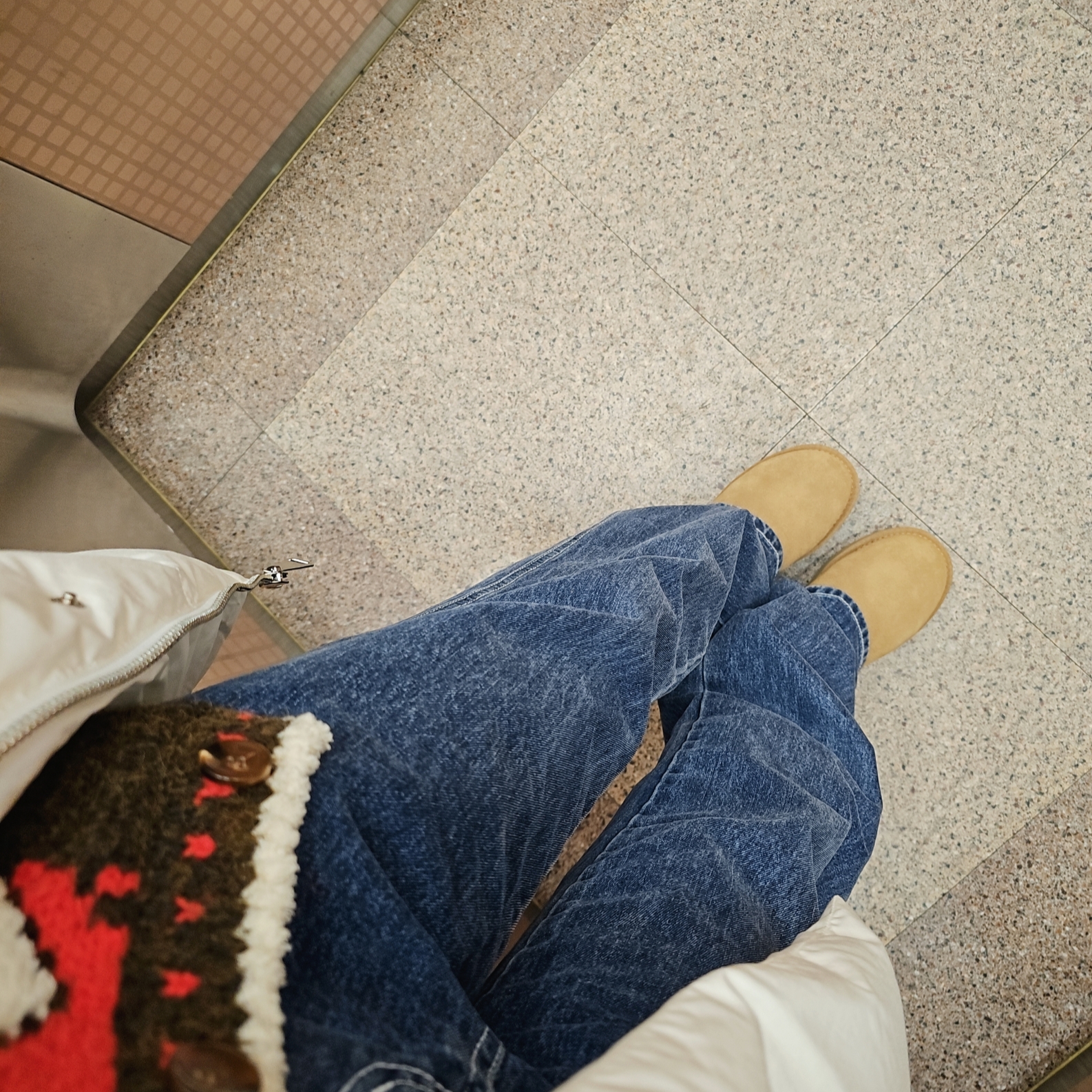 (W) UGG Classic Mini Platform Boots Chestnut 착용 스타일