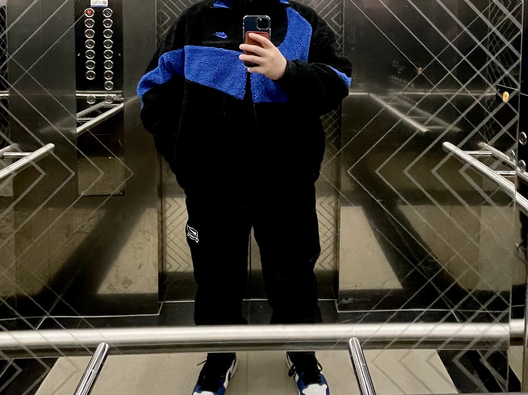 Nike x Stussy NRG Washed Fleece Pants Black (DO5296-010), Nike Big Swoosh Full Zip Jacket Black Game Royal 착용 스타일