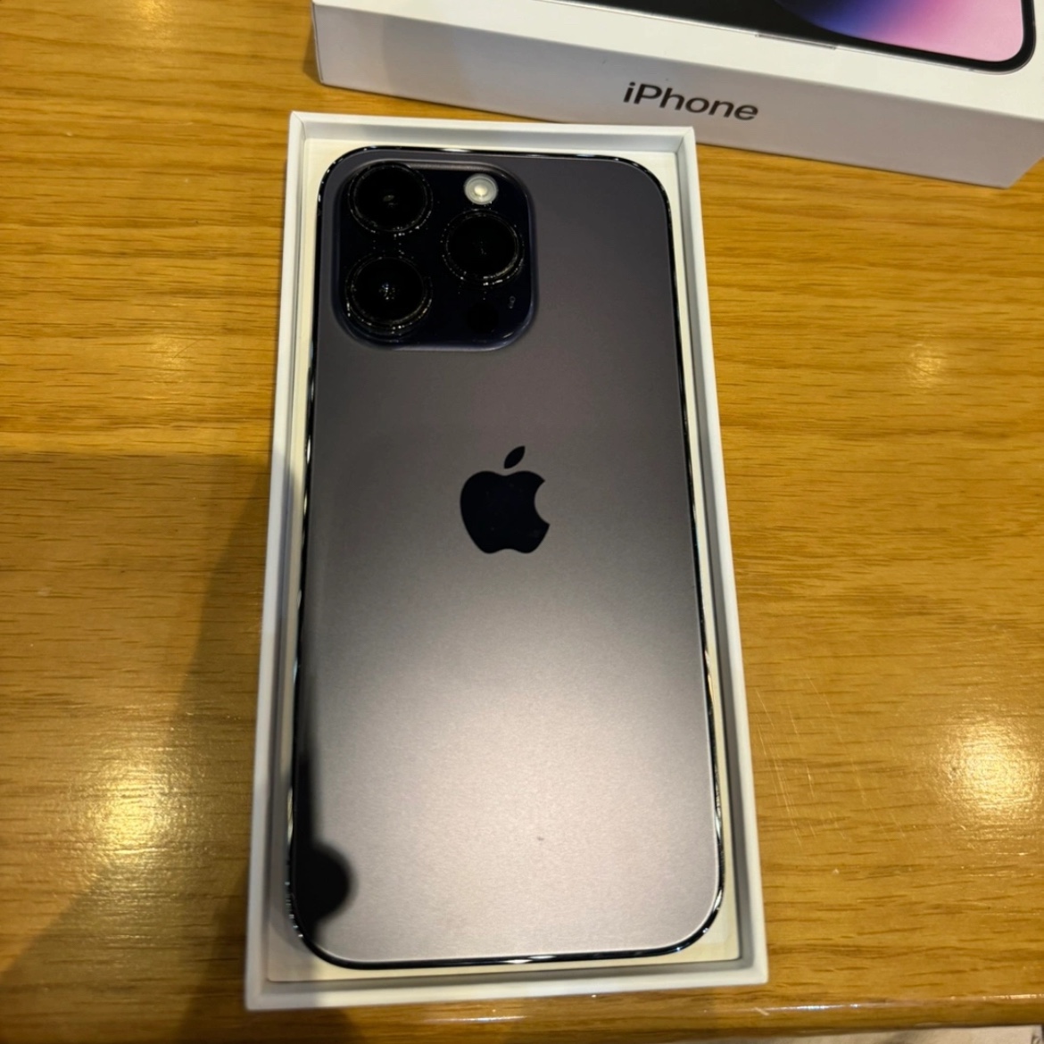 Apple iPhone 14 Pro 128GB Space Black (Korean Ver.) 착용 스타일