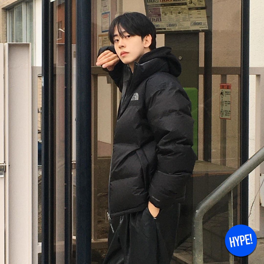 Celine Embroidered Knit Wool Beanie Black, The North Face 1996 Water Shield Nuptse Jacket LT Black 착용 스타일 - 5
