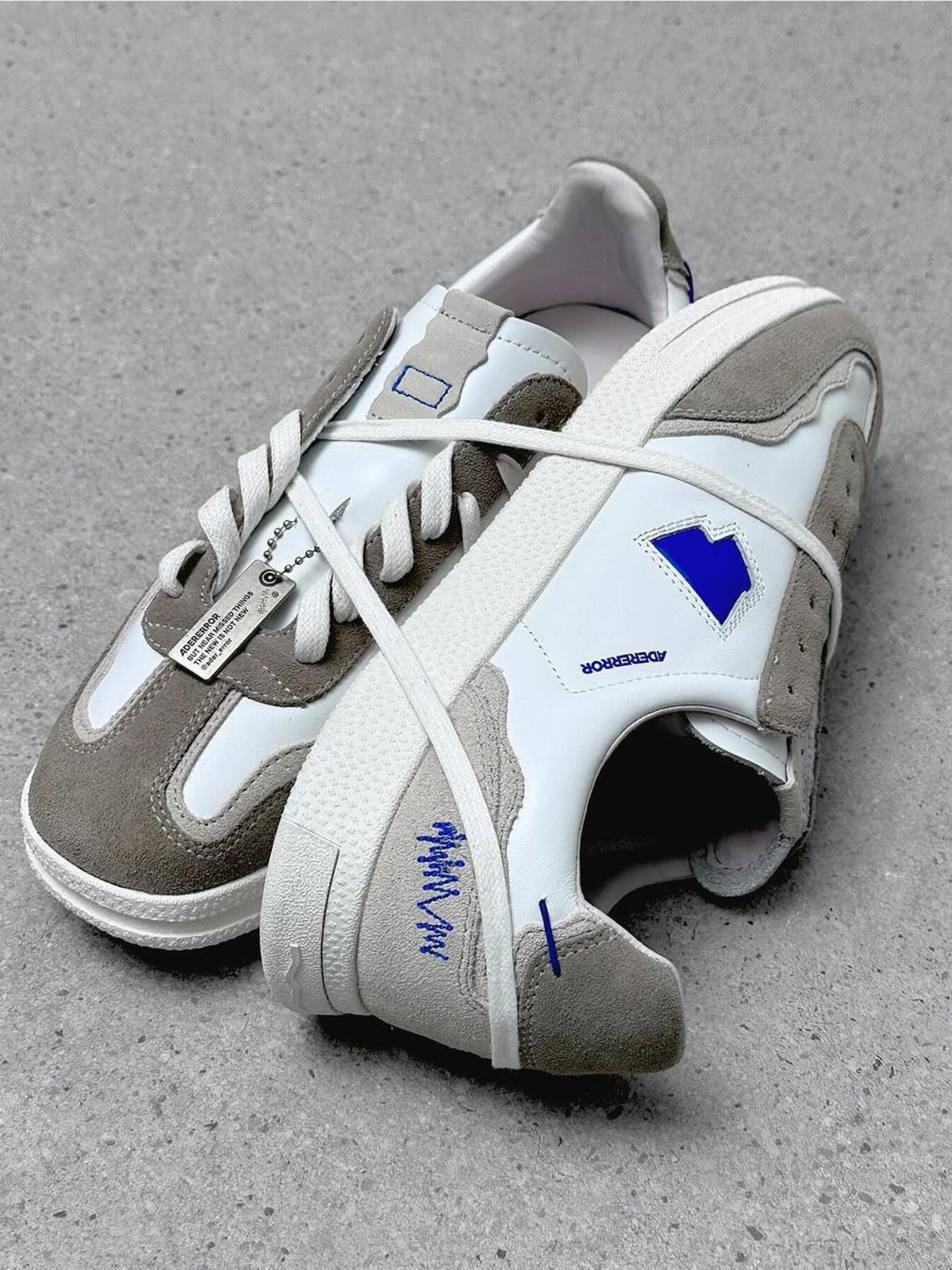 Ader Error Raff Z-Blue, Ader Error Raff Off White 착용 스타일 - 3