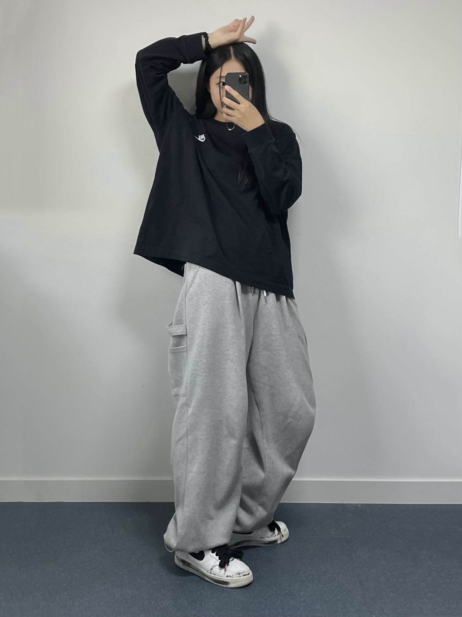 Nike x Peaceminusone Air Force 1 Low Para-Noise 2.0, Nike x Peaceminusone LS T-Shirt Black (DR0097-010) 착용 스타일 - 2