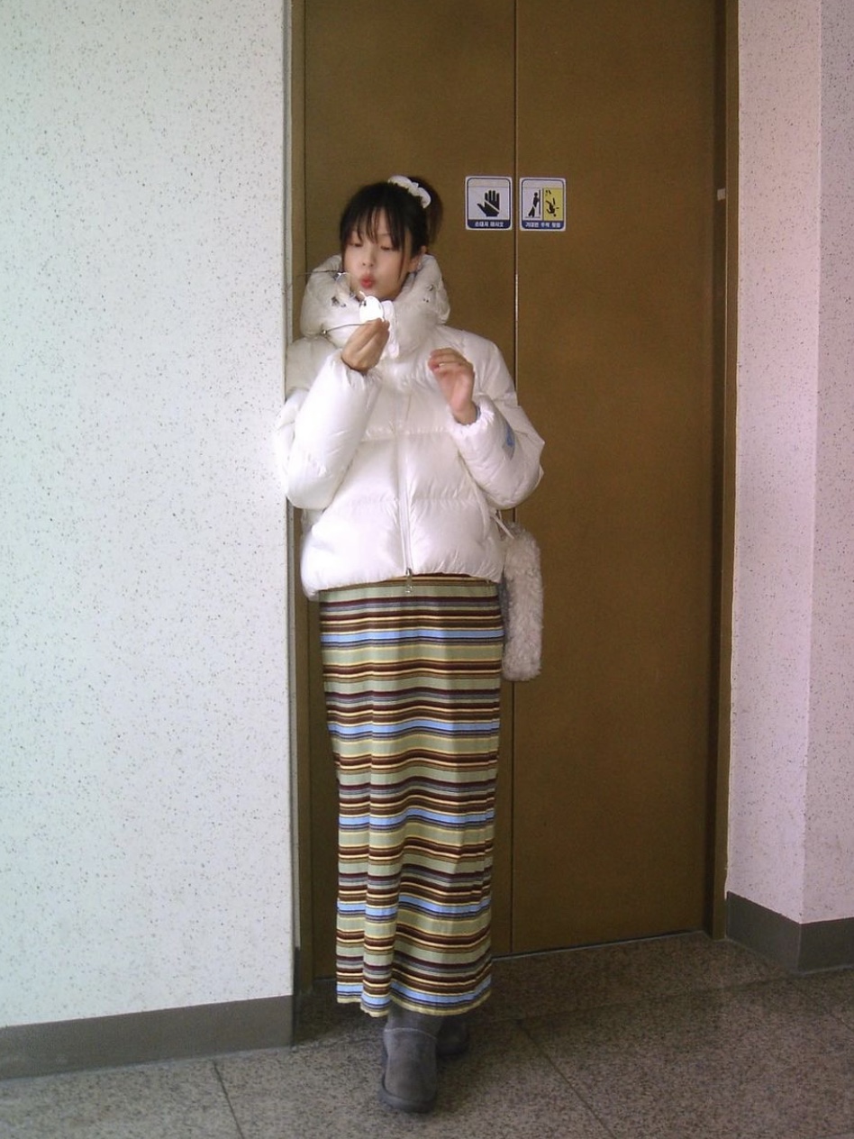 (W) UGG Classic Mini II Boots Grey 착용 스타일