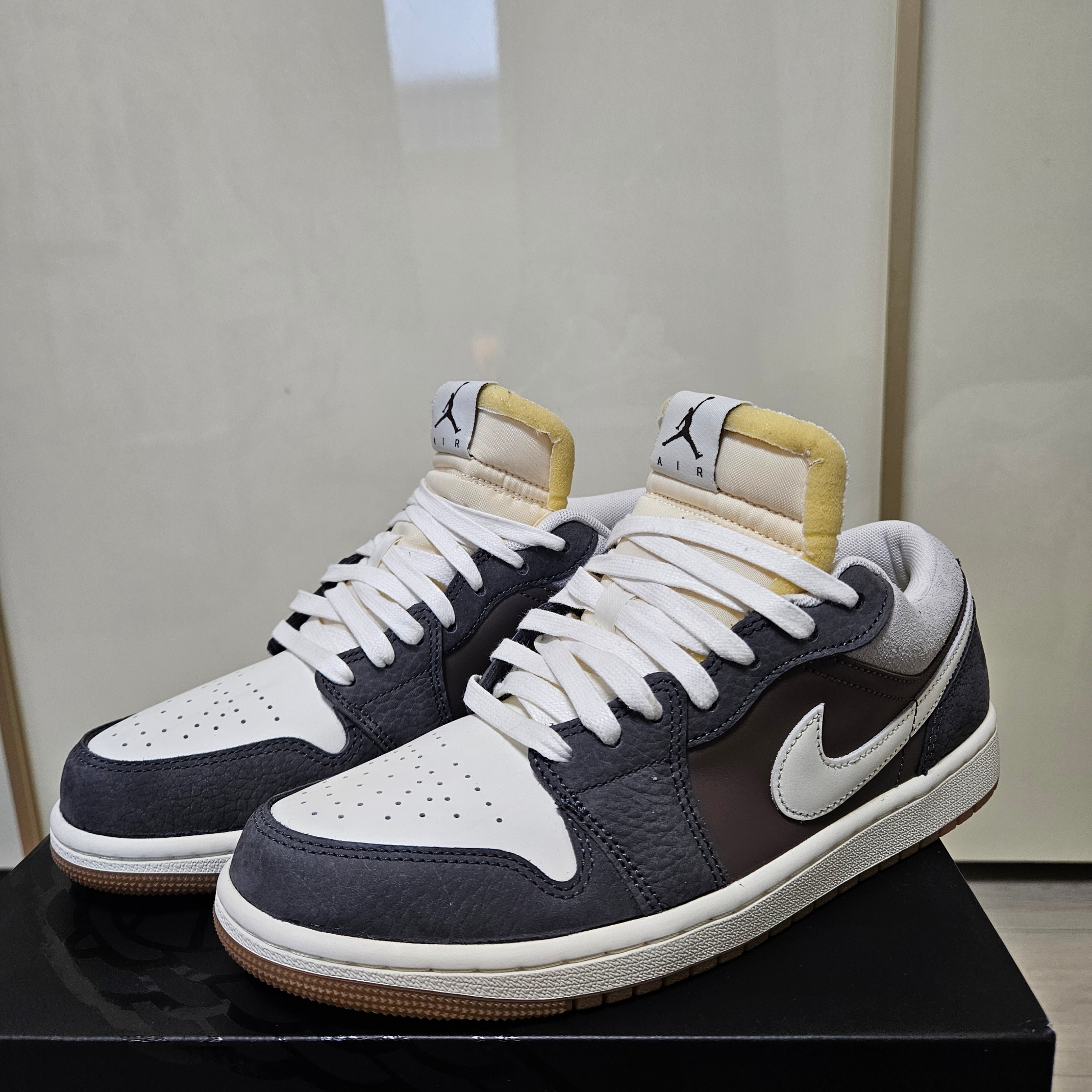 Jordan 1 Low Kkachi 착용 스타일