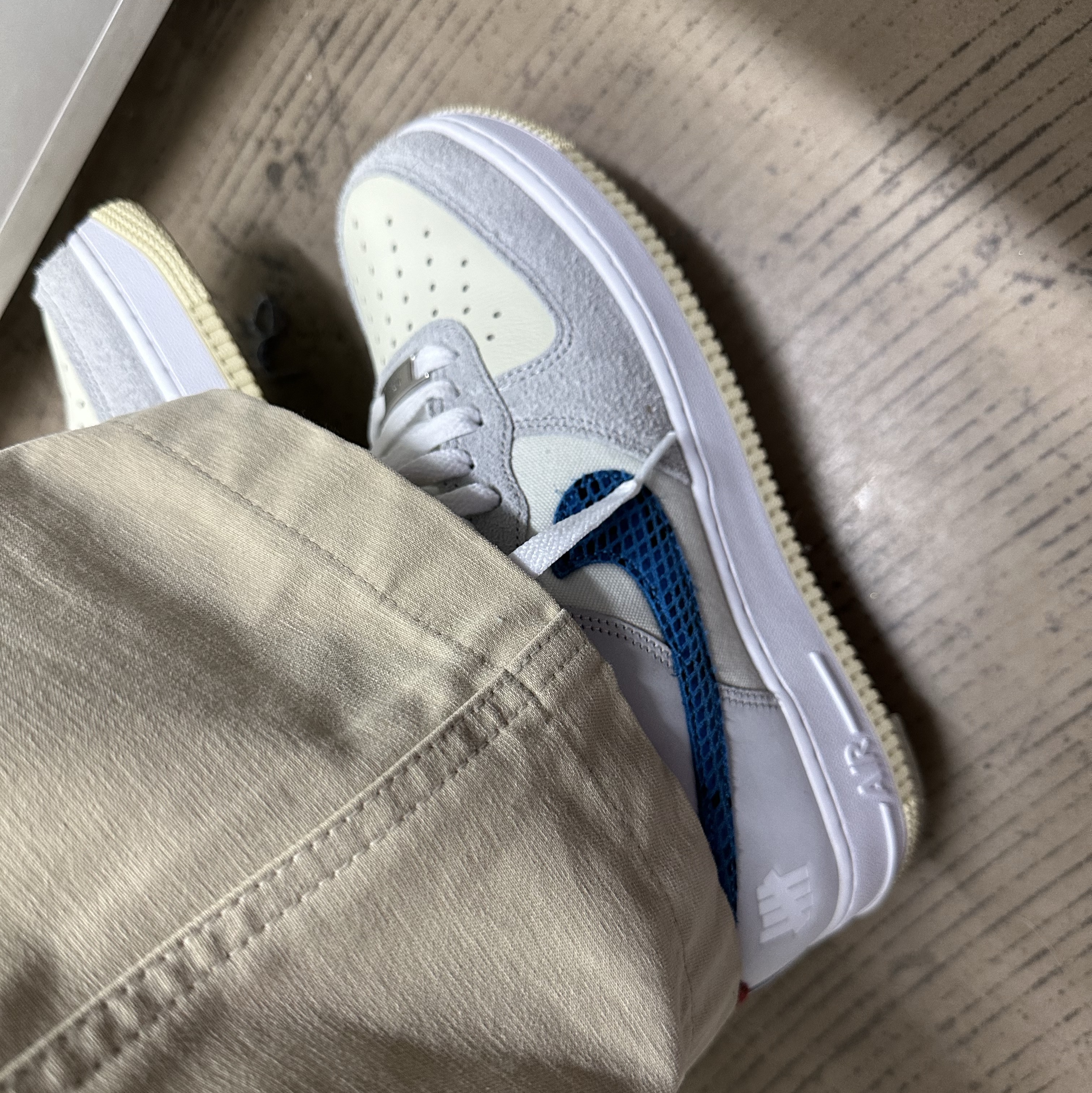 Nike x Undefeated Air Force 1 Low SP 5 On It 착용 스타일