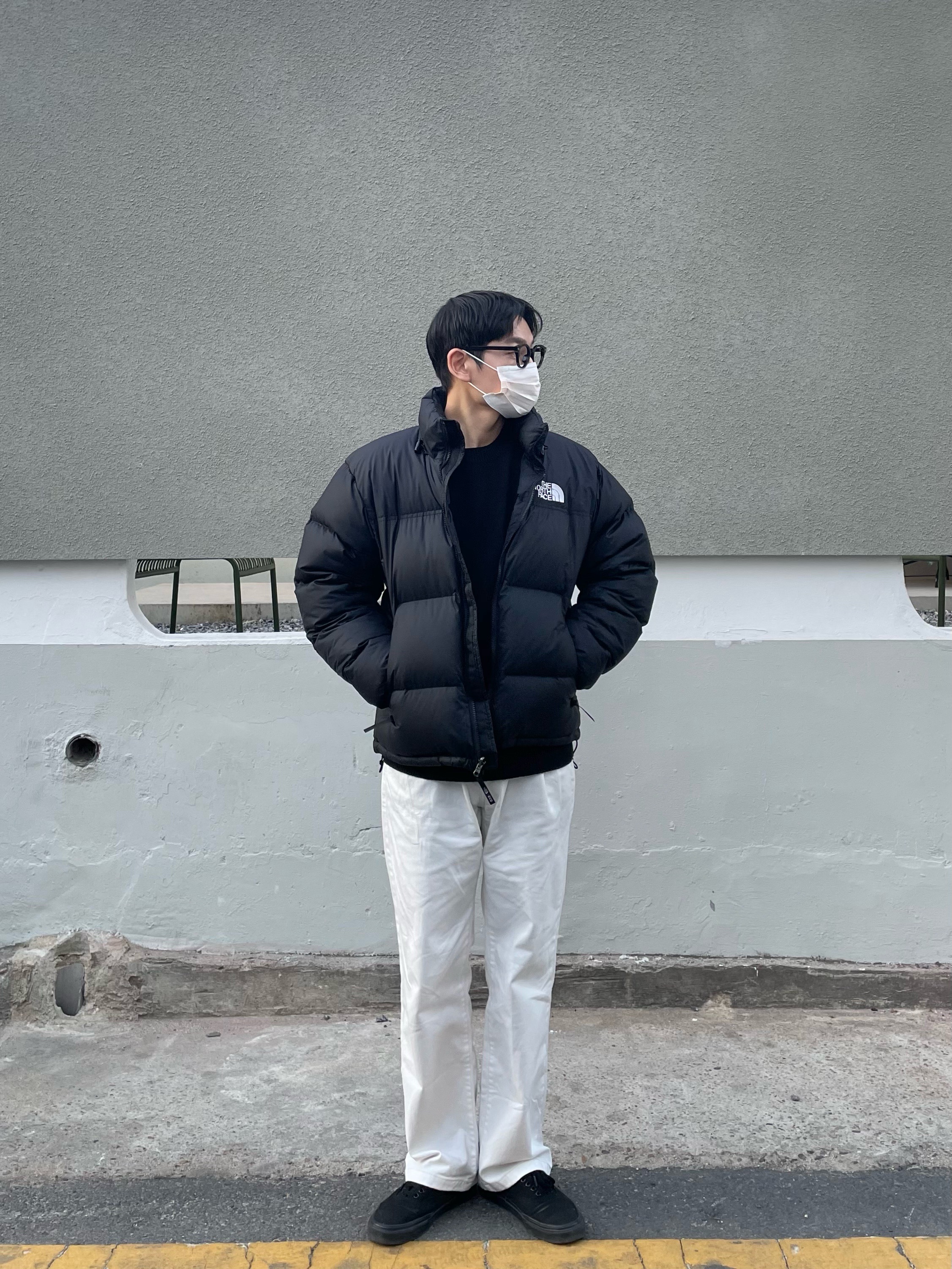 The North Face 1996 Retro Nuptse Jacket Black, Nike Dunk Low Retro Black 착용 스타일 - 4