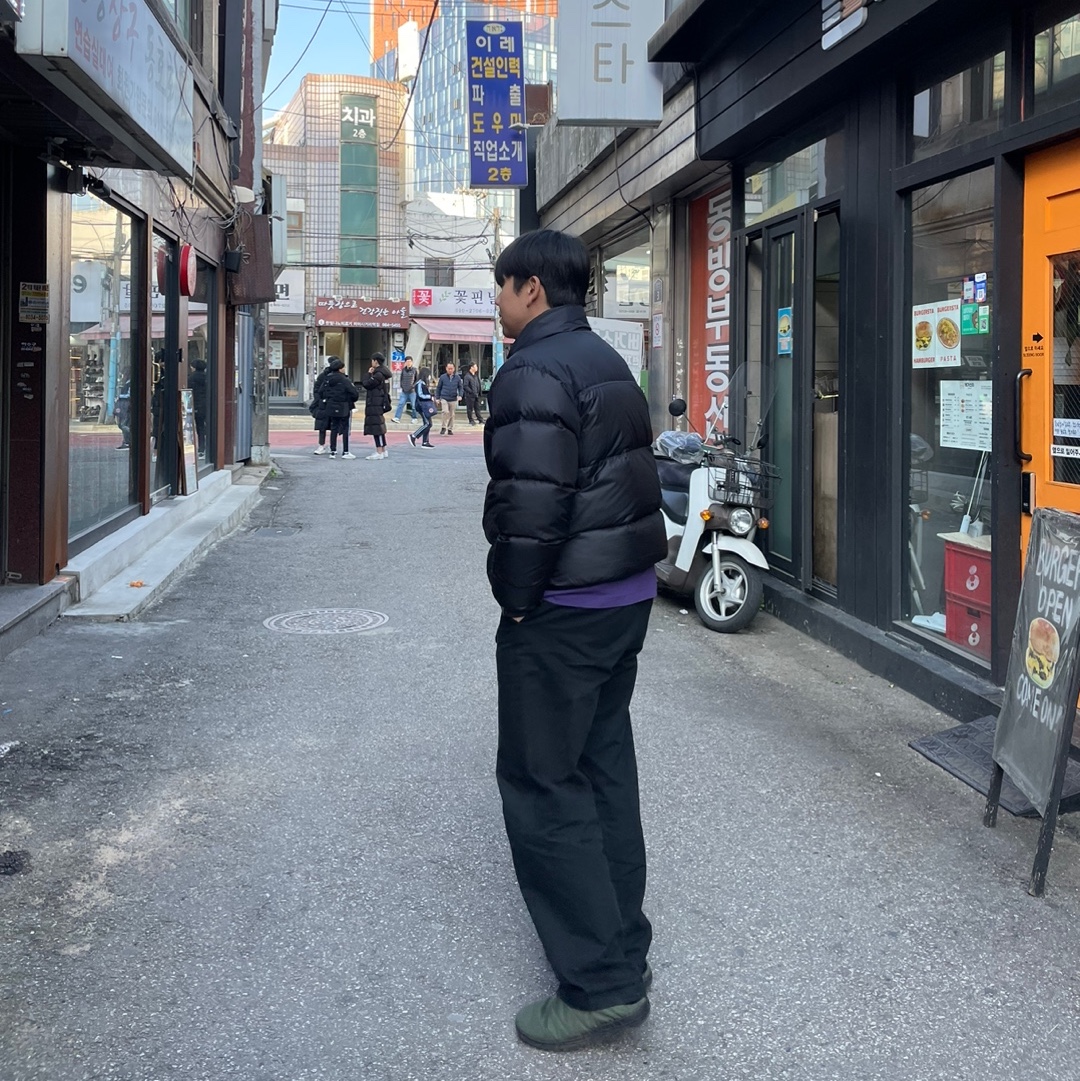 The North Face 1996 Eco Nuptse Jacket Black, Subu Permanent F-Line Moutain Khaki 착용 스타일