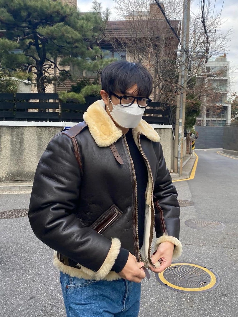 Haleine Shearing Crop Blouson Black 착용 스타일 - 6