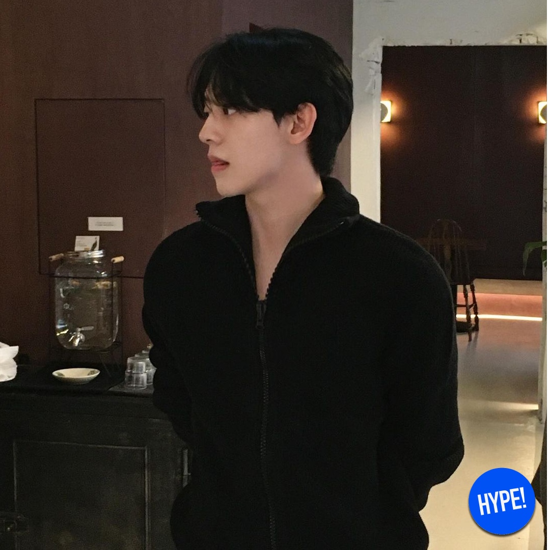 Celine Embroidered Knit Wool Beanie Black, The North Face 1996 Water Shield Nuptse Jacket LT Black 착용 스타일 - 2