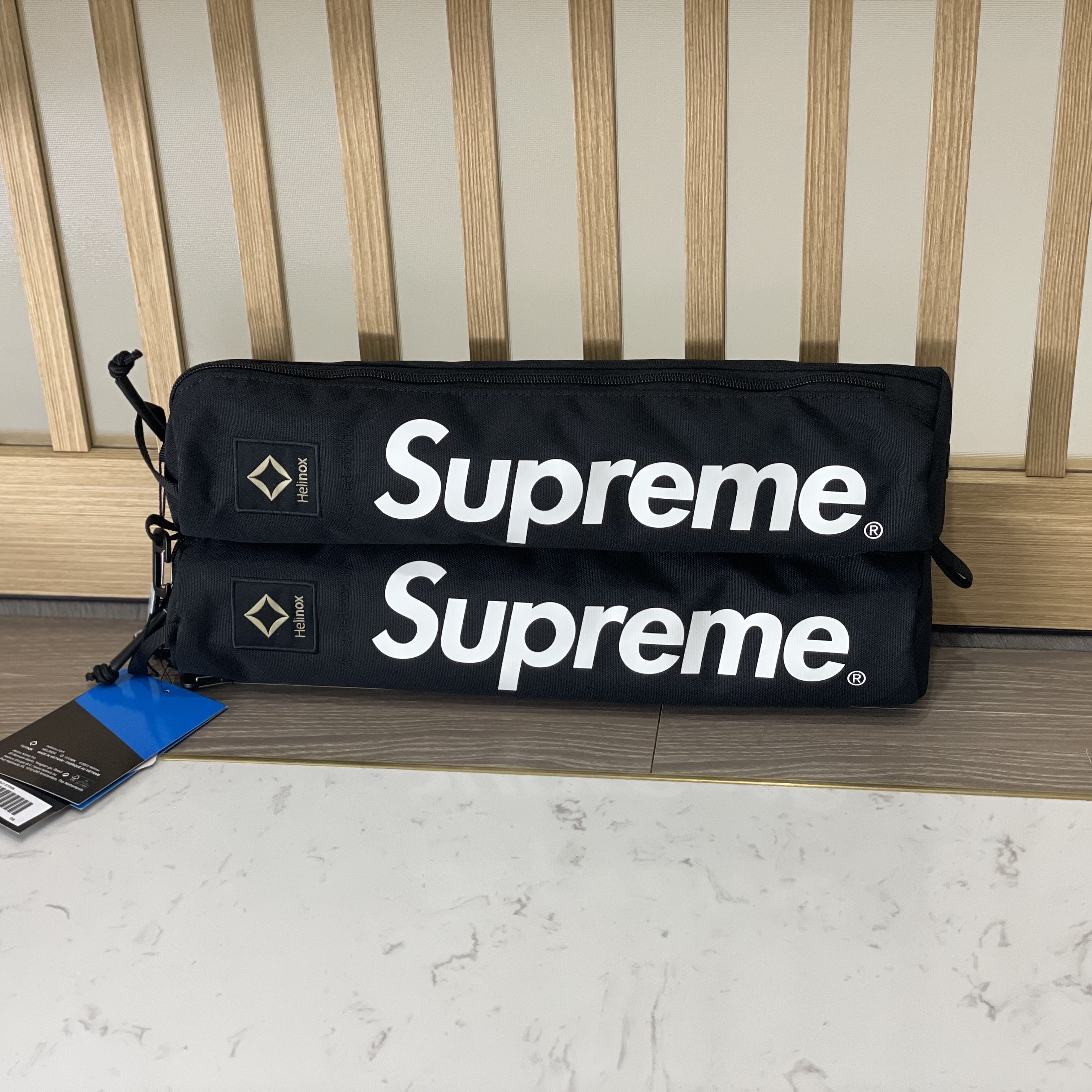 Supreme x Helinox Tactical Field Stool Black (Set Of 2) - 23FW 착용 스타일 - 2