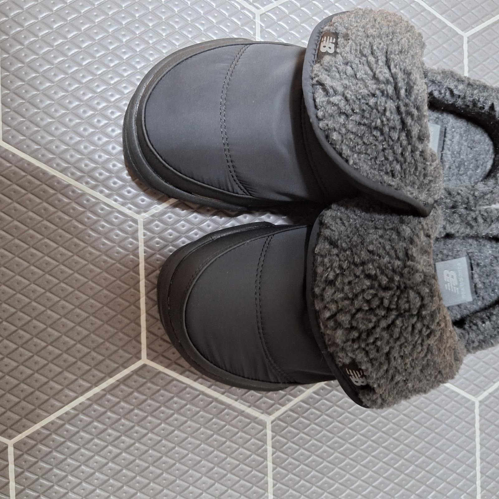 New Balance Puflee v2 Black 착용 스타일