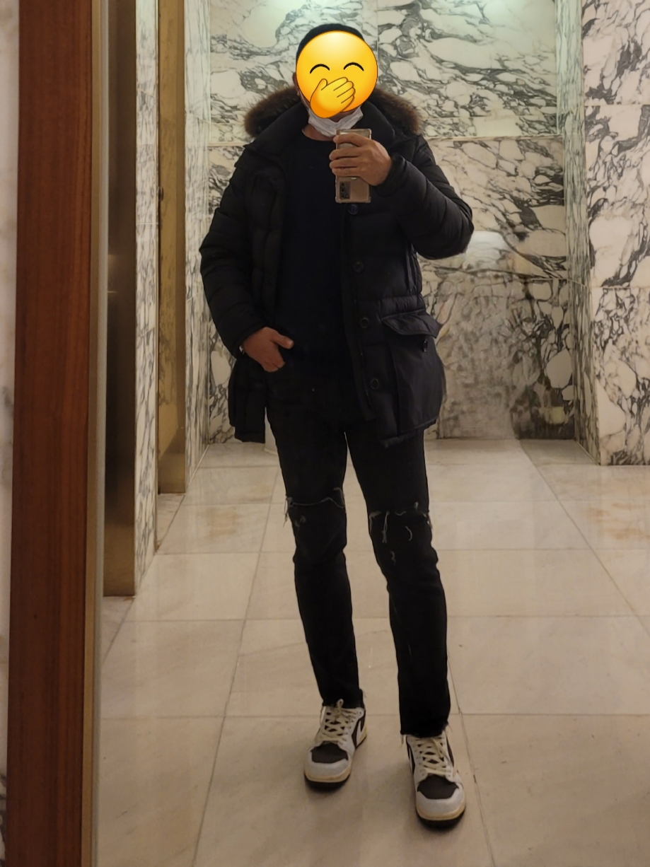 Moncler Cluny Long Down Jacket Black - 22FW, Thom Browne Loopback Center Back Stripe Crewneck Pullover Knit Navy 착용 스타일
