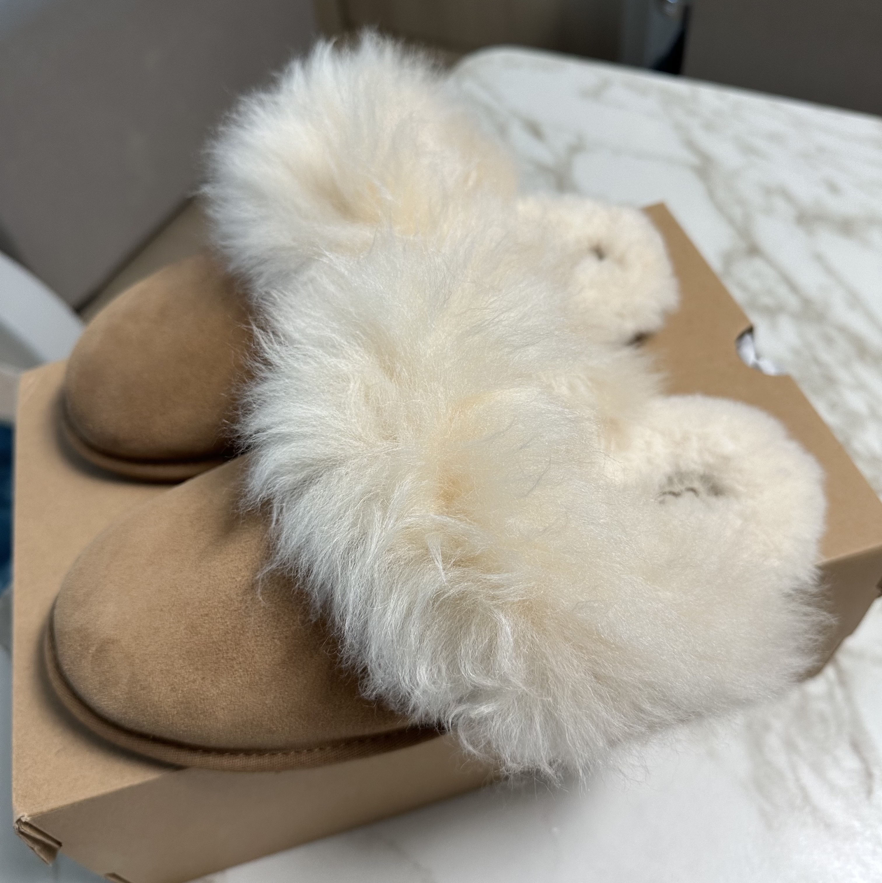 (W) UGG Scuff Sis Chestnut 착용 스타일