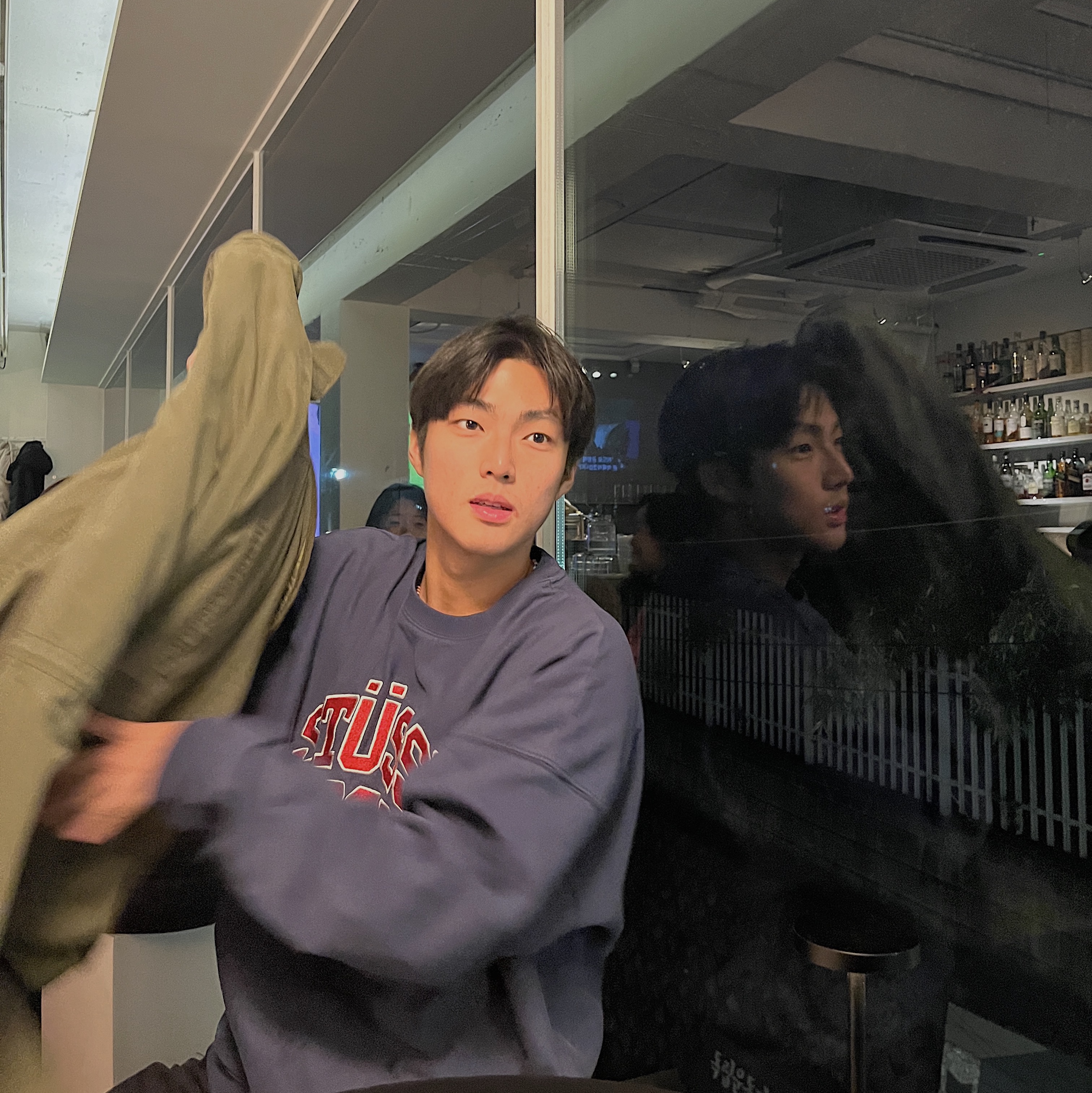 호현 (@dozenyun) 님의 게시물 | KREAM