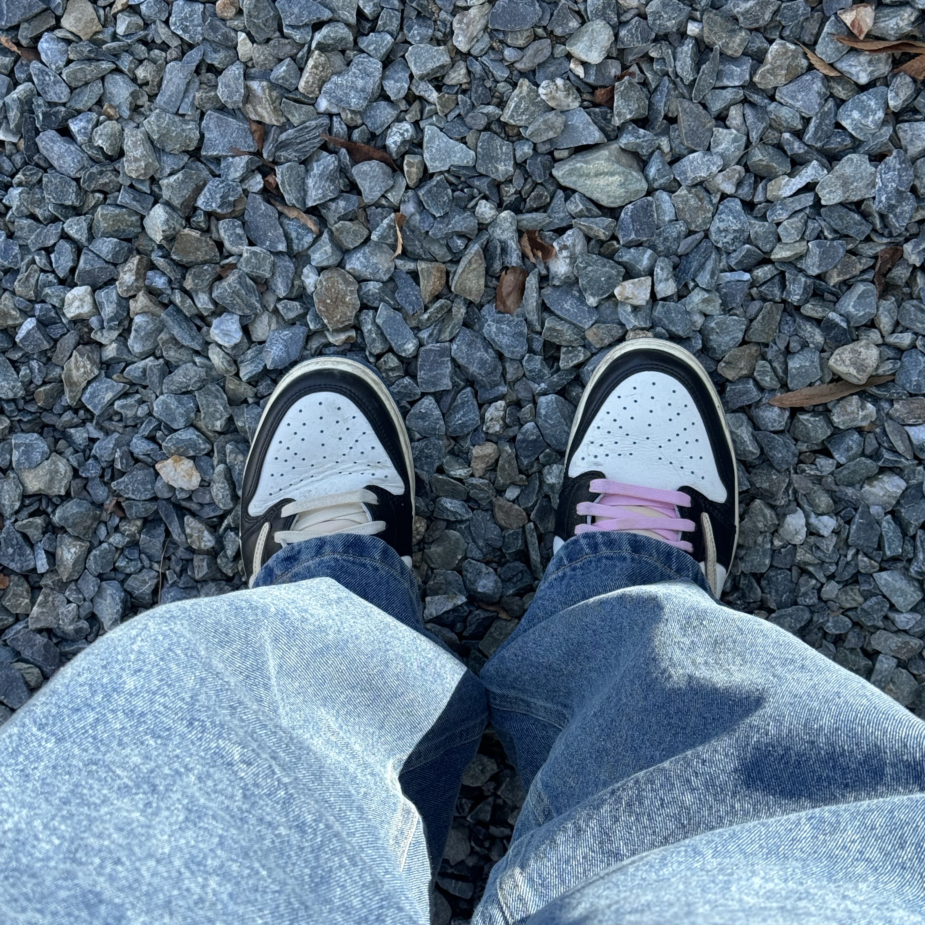 Punch Drunk Parties Misfits Jeans Blue, Jordan 1 x Travis Scott x Fragment Retro Low OG SP Military Blue 착용 스타일