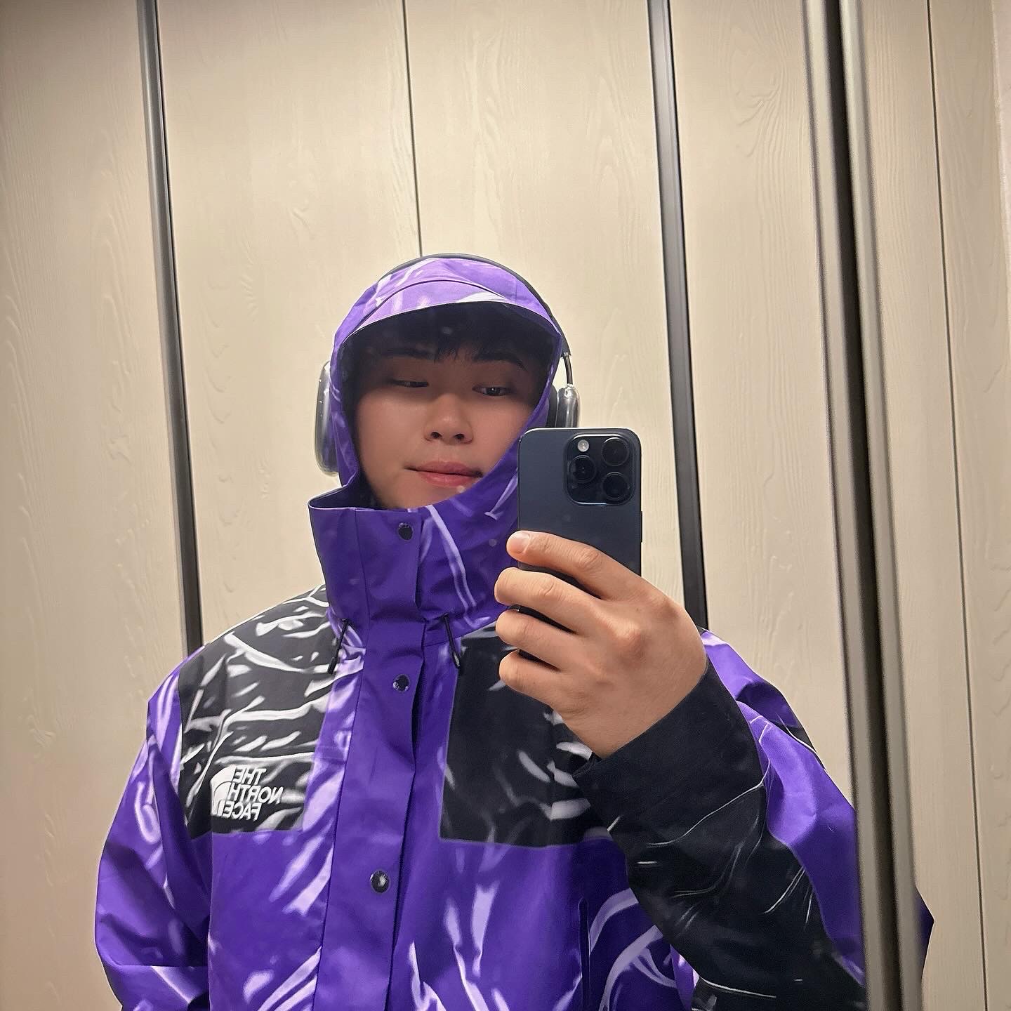 Supreme x The North Face Trompe L’oeil Printed Taped Seam Shell Jacket Purple - 23SS, Apple AirPods Max Lightning Space Gray (Korean Ver.) 착용 스타일 - 1