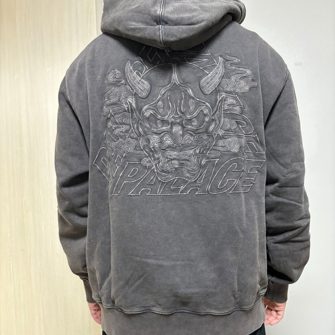 Palace Demon Hood Black - 23FW 착용 스타일