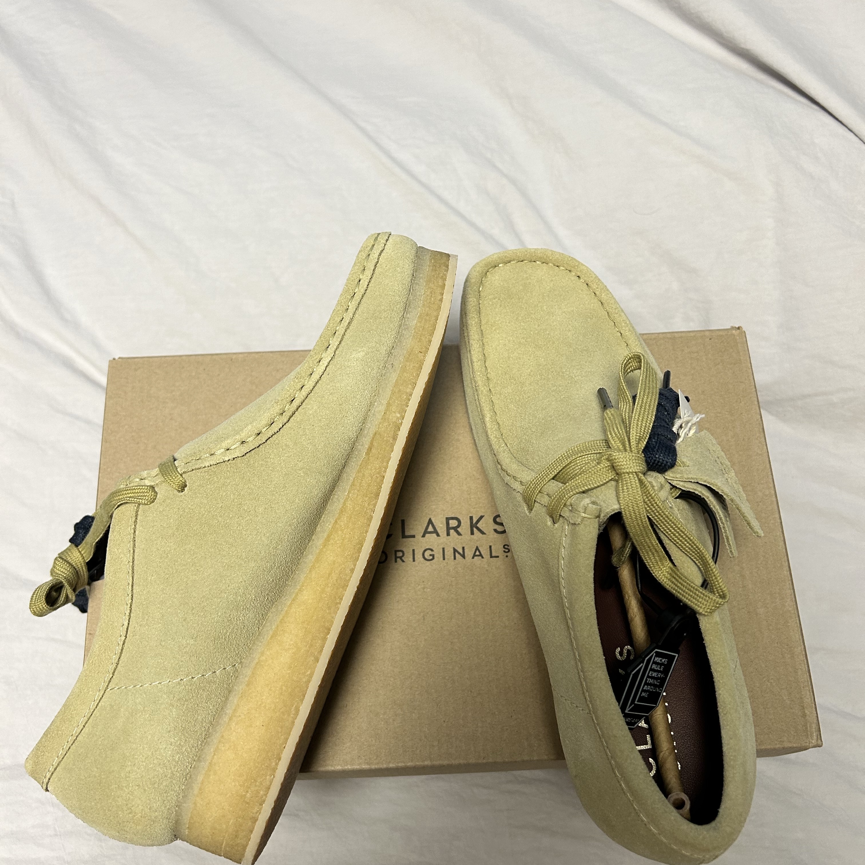 Clarks Wallabee Maple Suede 착용 스타일