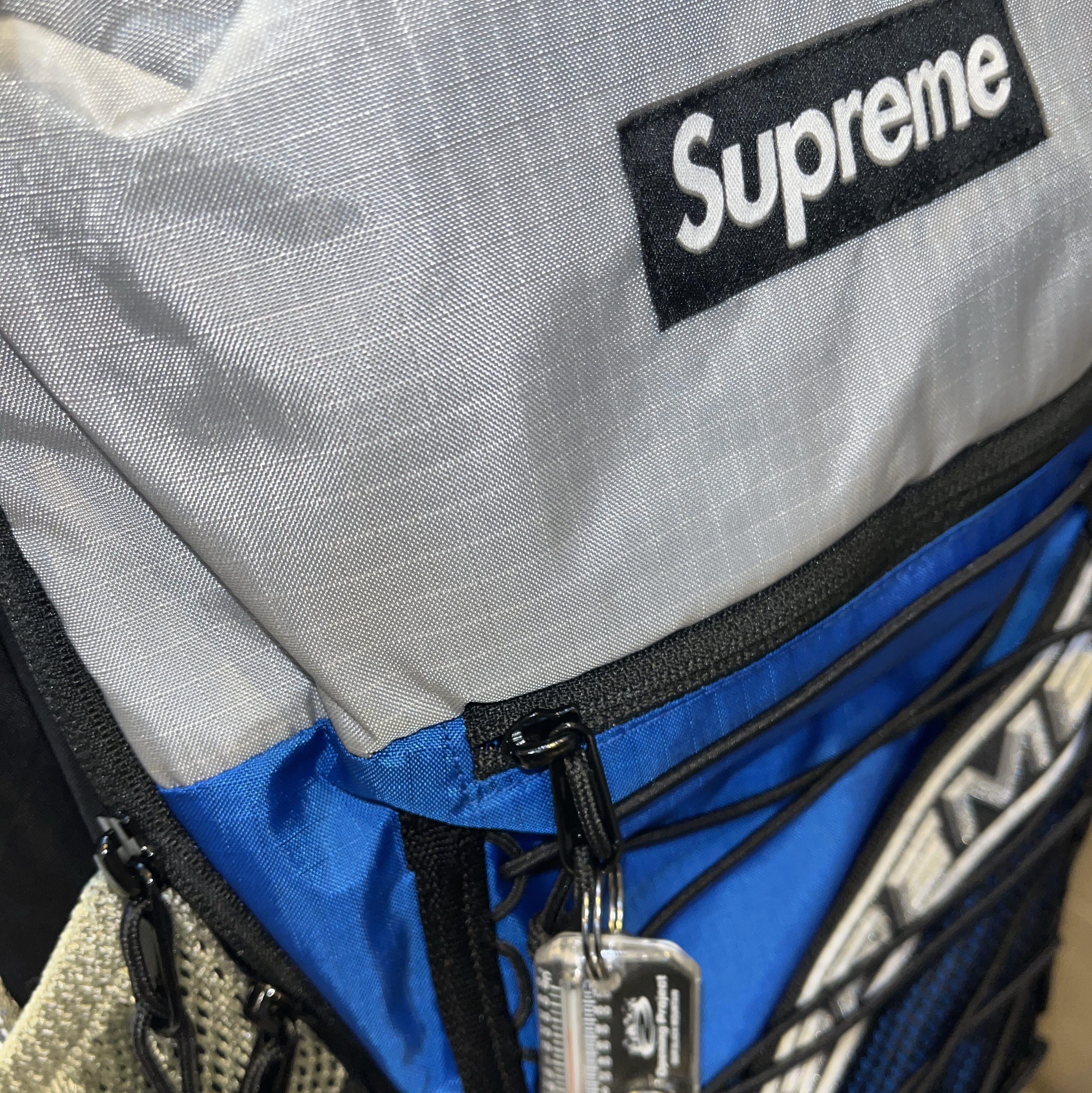 Supreme Backpack Blue - 23FW 착용 스타일