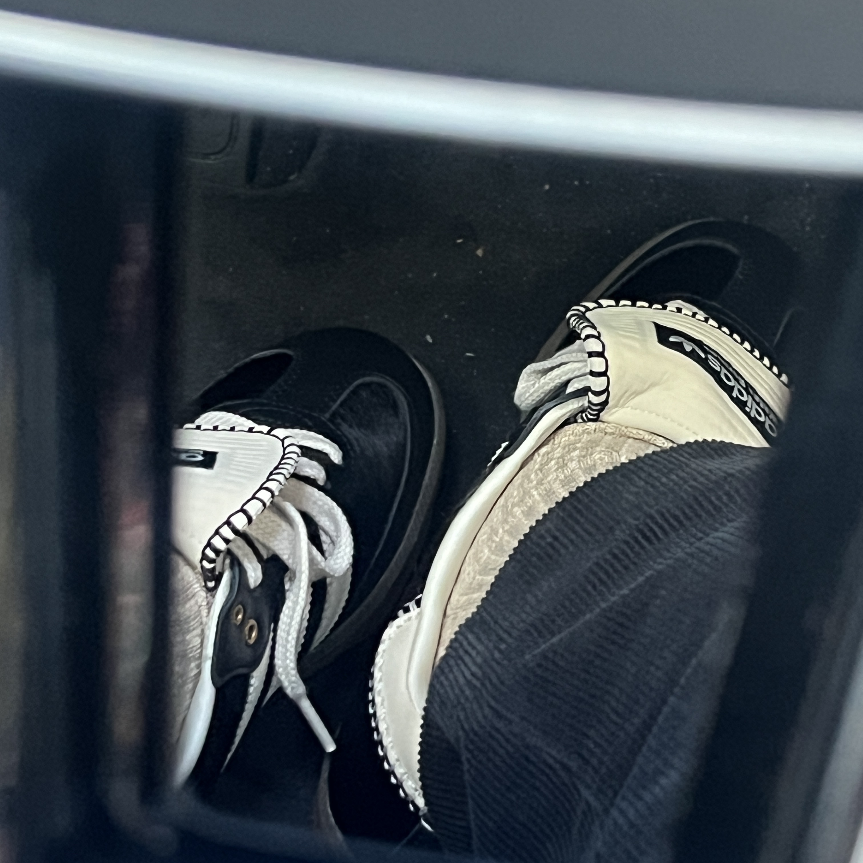 Adidas x Wales Bonner Pony Tonal Samba Core Black Cream White 착용 스타일 - 3