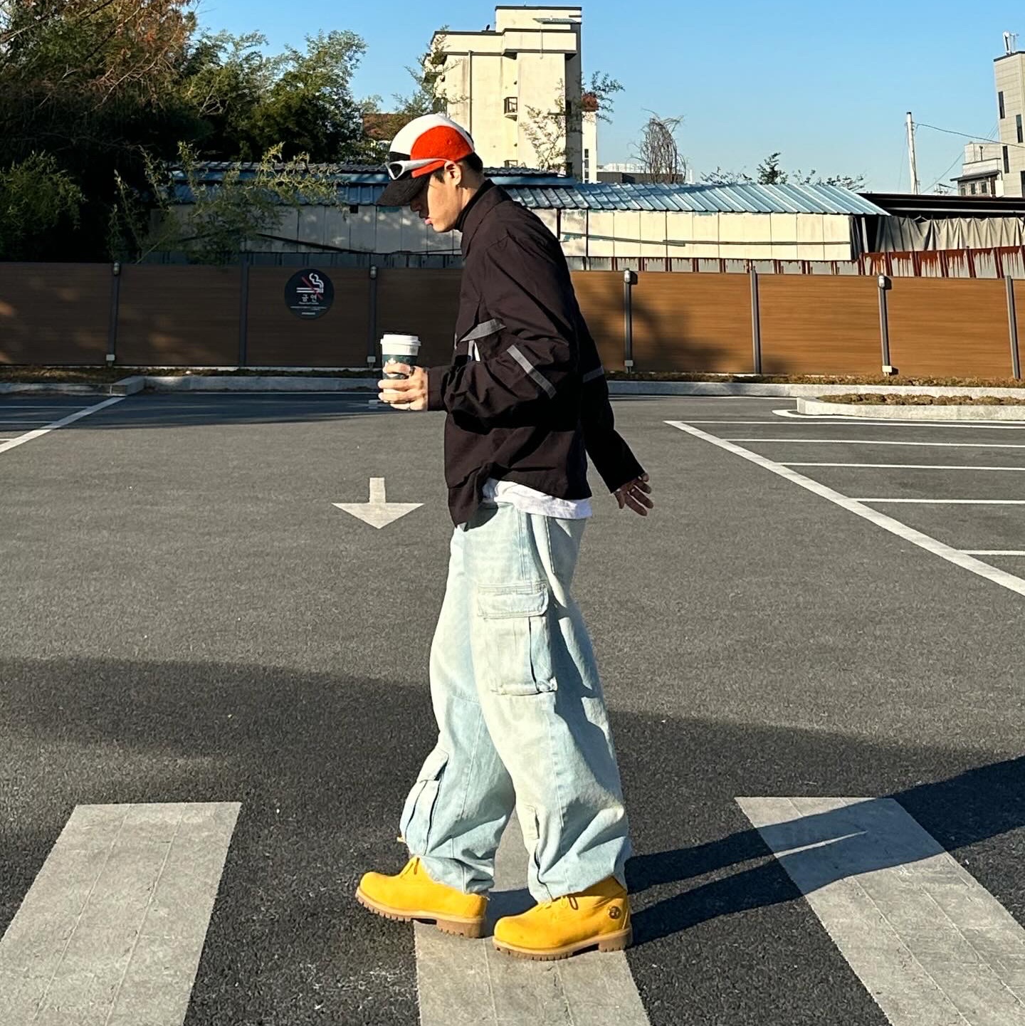 Balenciaga Swift Oval Sunglasses Silver, Timberland Premium 6 inch Waterproof Boot Wheat Nubuck - Wide 착용 스타일 - 1
