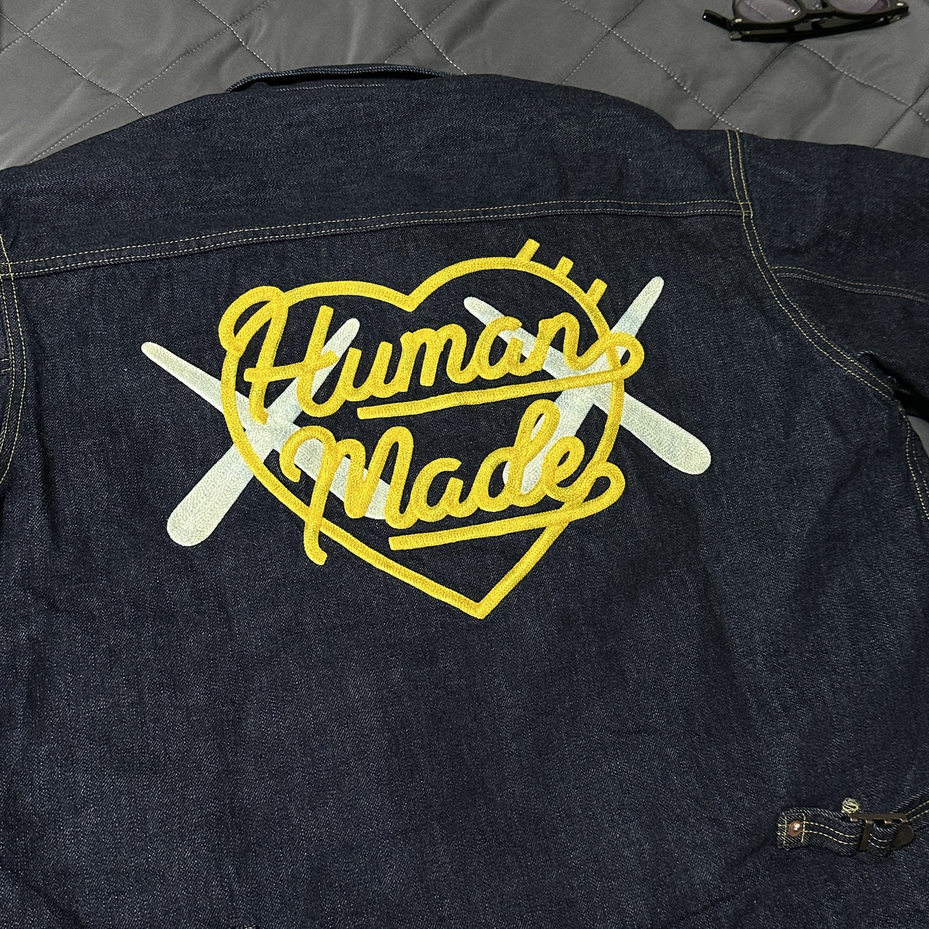 Human Made x Kaws Denim Work Jacket #1 Indigo 착용 스타일 - 1