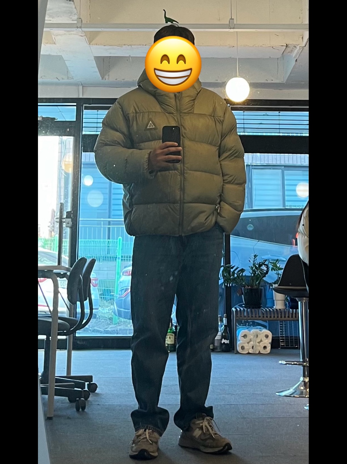Nike ACG Therma-Fit ADV Lunar Lake Puffer Jacket Light Army - Asia, New Balance 992 Made in USA Grey - D Standard 착용 스타일