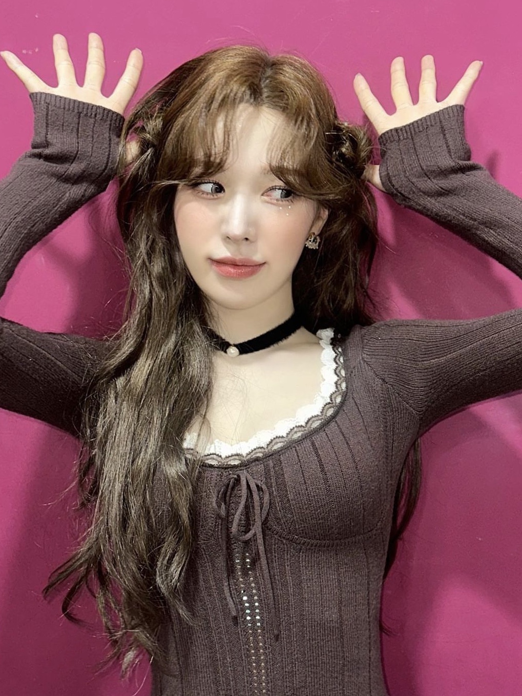 (W) Guizio Dainty Long Sleeve Knit Dress Chocolate Brown 착용 스타일