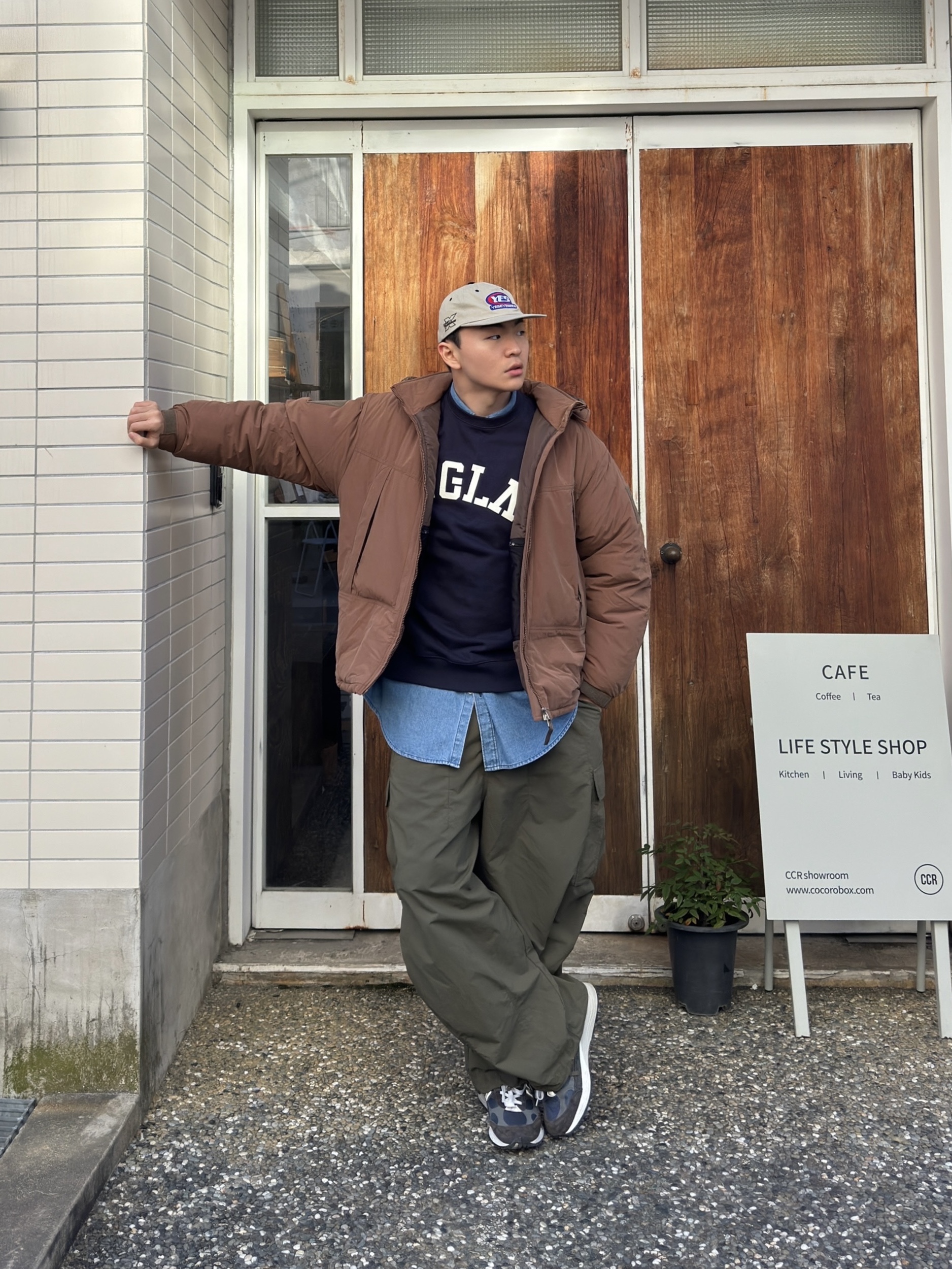 New Balance 992 Made in USA Navy 착용 스타일 - 2