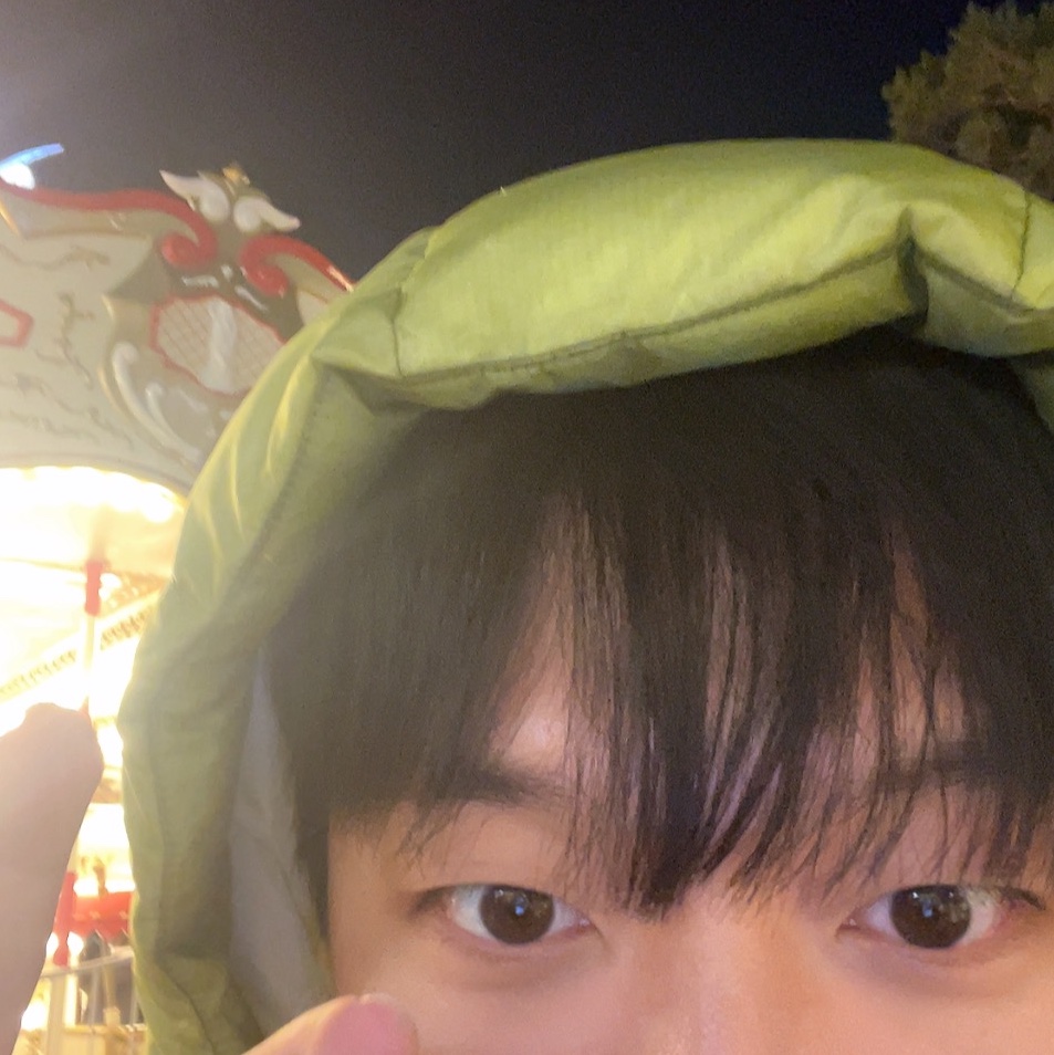 Sansan Gear Suffix Puffer Jacket Light Green - 23FW, Jordan 1 Retro High OG University Blue 착용 스타일 - 2