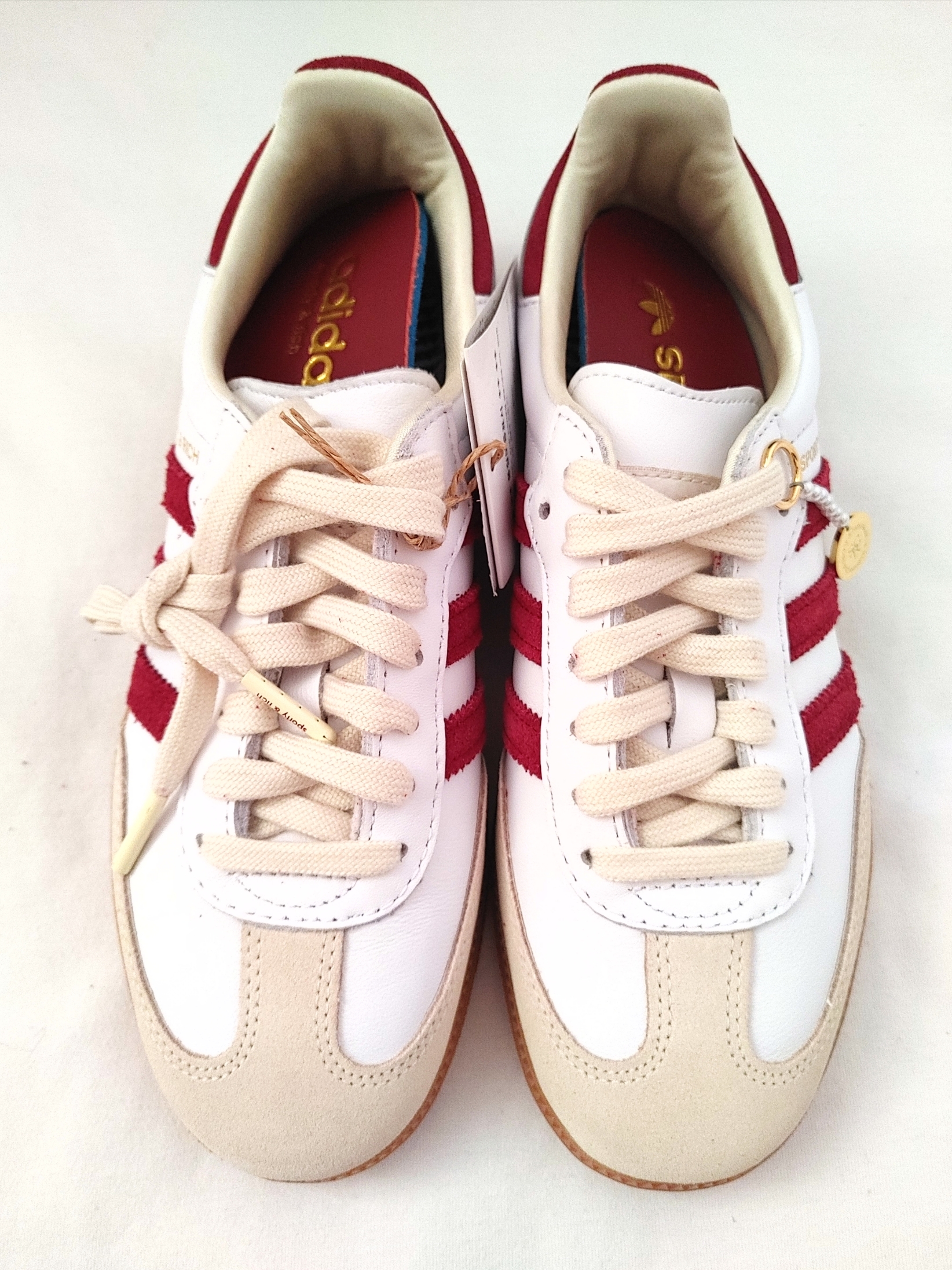 Adidas x Sporty & Rich Samba OG Cloud White Collegiate Burgundy 착용 스타일