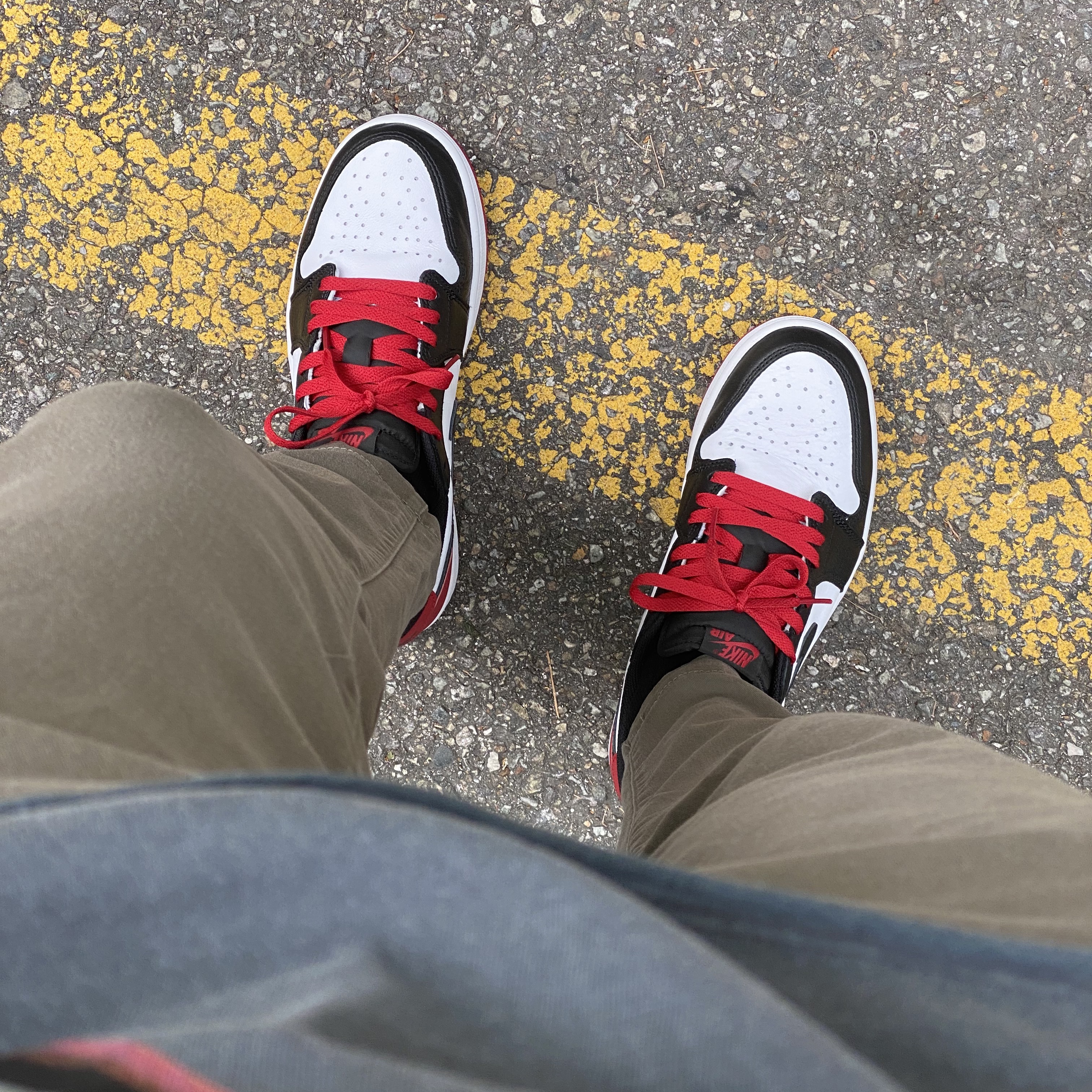 Jordan 1 Retro Low OG Black Toe 착용 스타일