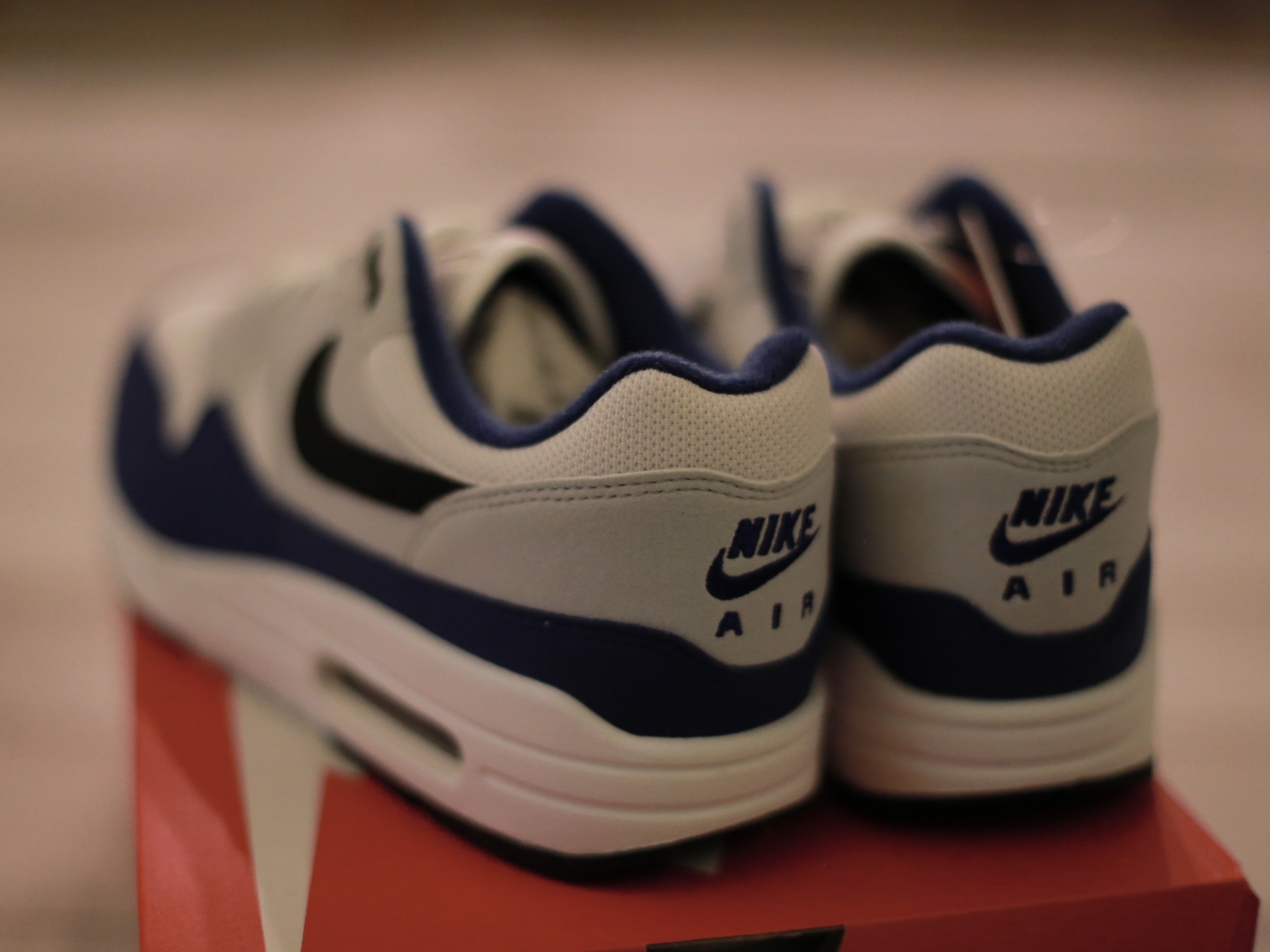 Nike Air Max 1 Deep Royal Blue 착용 스타일 - 3