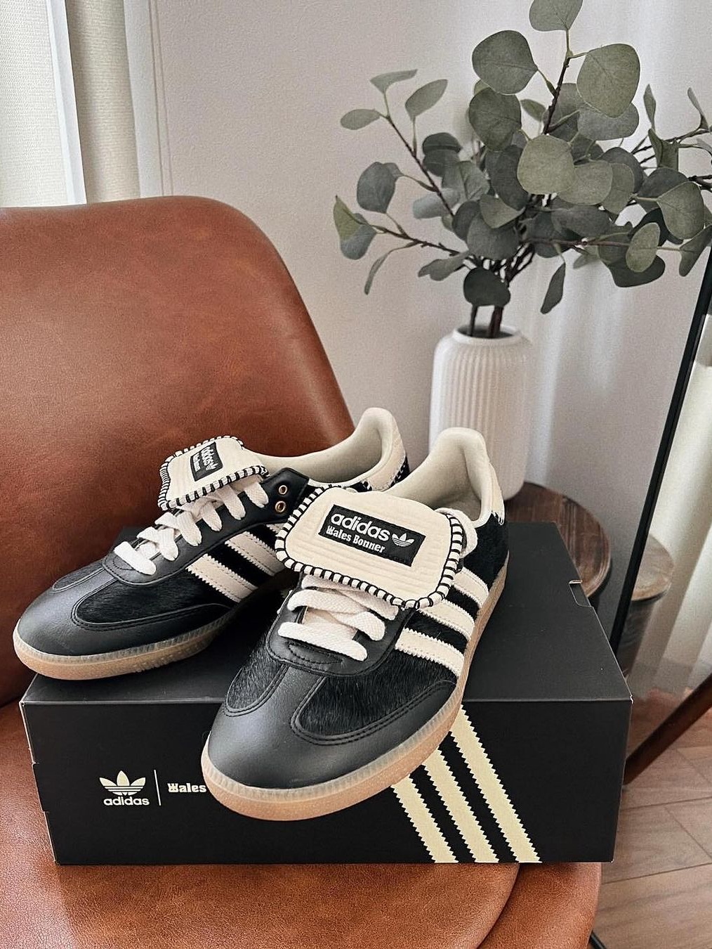 Adidas x Wales Bonner Pony Tonal Samba Cream White Mystery Brown, Adidas x Wales Bonner Samba Silver Metallic 착용 스타일 - 6