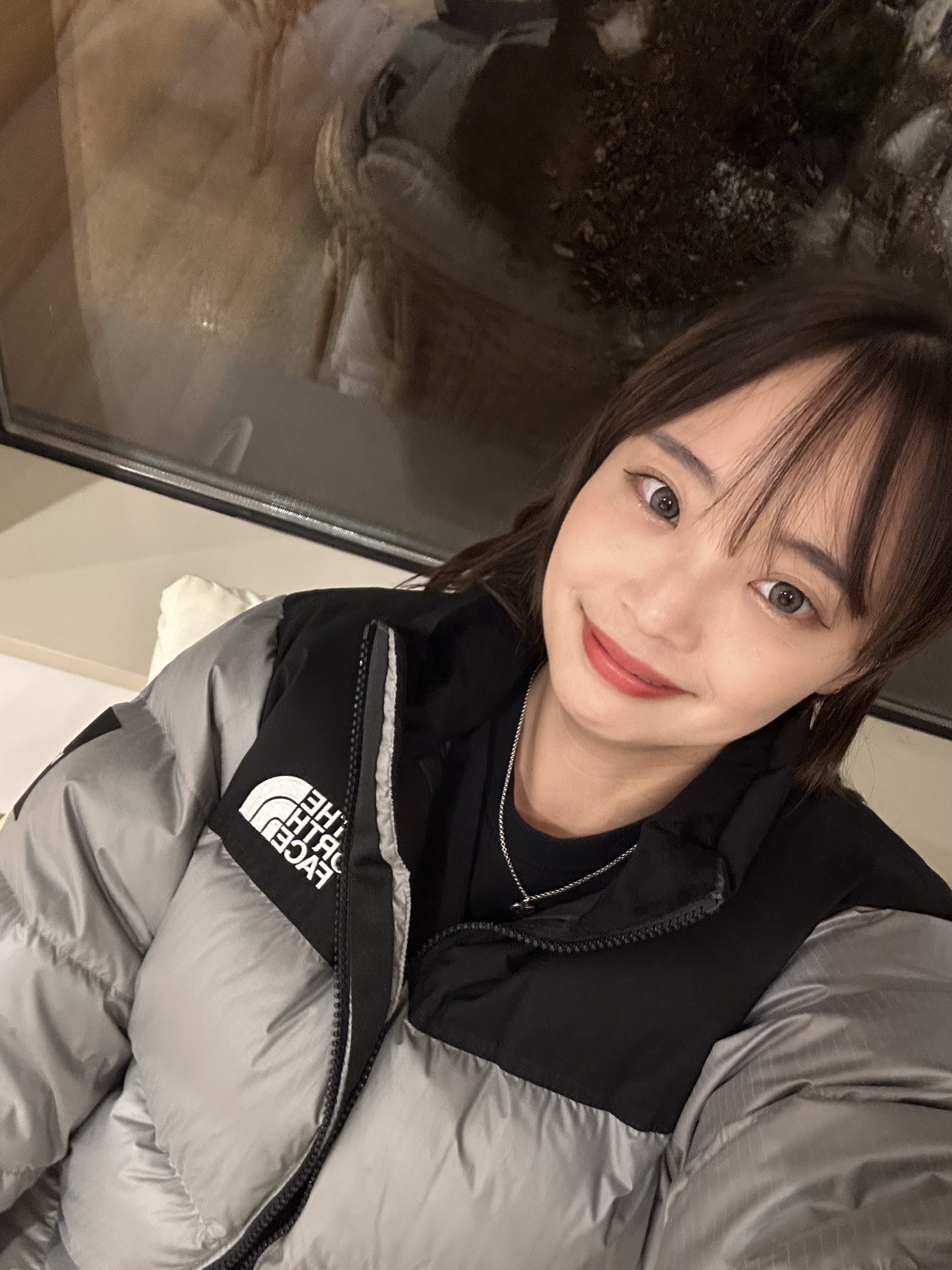 The North Face White Label Novelty Nuptse Down Jacket Light Khaki, (GS) Jordan 1 Mid Light Smoke Grey 착용 스타일 - 8