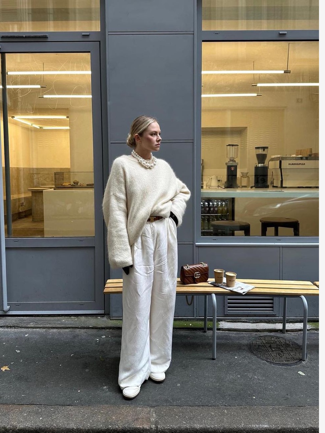 Acne Studios Oversized Light Wool Muffler Cream Beige, (W) Max Mara Hello Cashmere and Wool Robe Coat White 착용 스타일 - 5