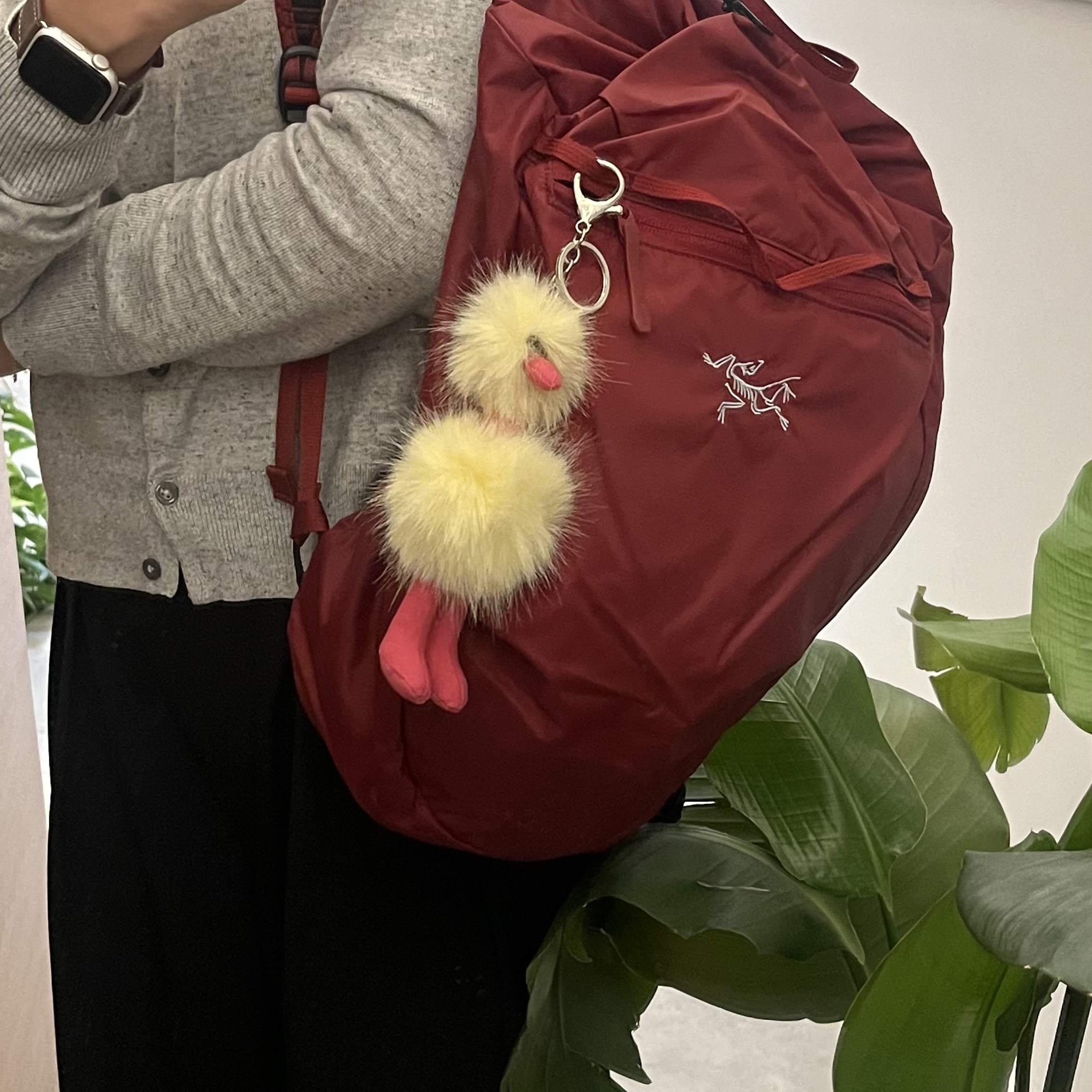 Arc'teryx Heliad 10 Backpack Bordeaux 착용 스타일