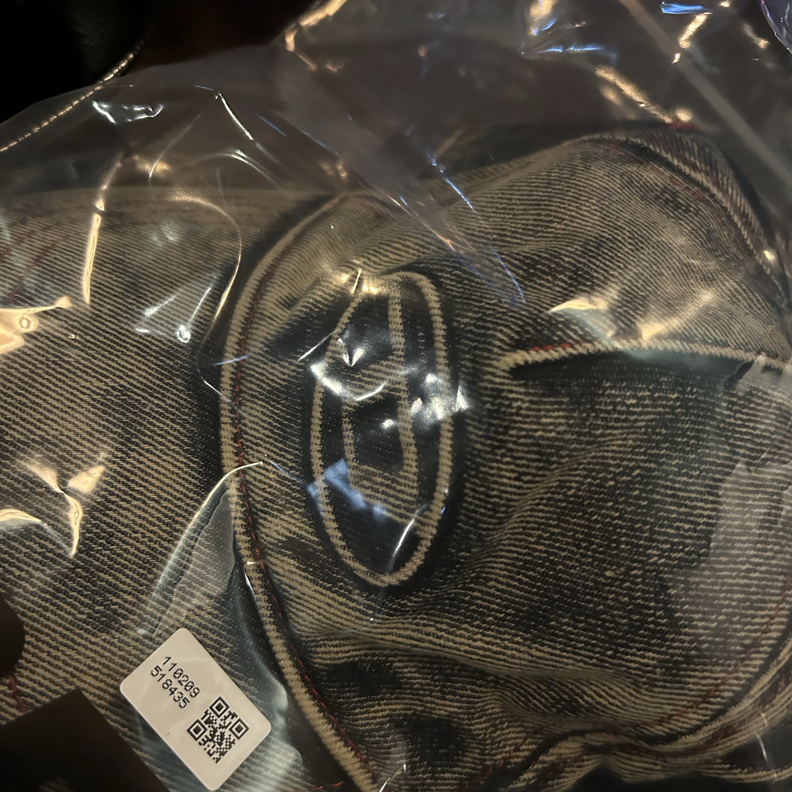 Diesel C-Seymon Treated Denim Baseball Cap Blue White 착용 스타일