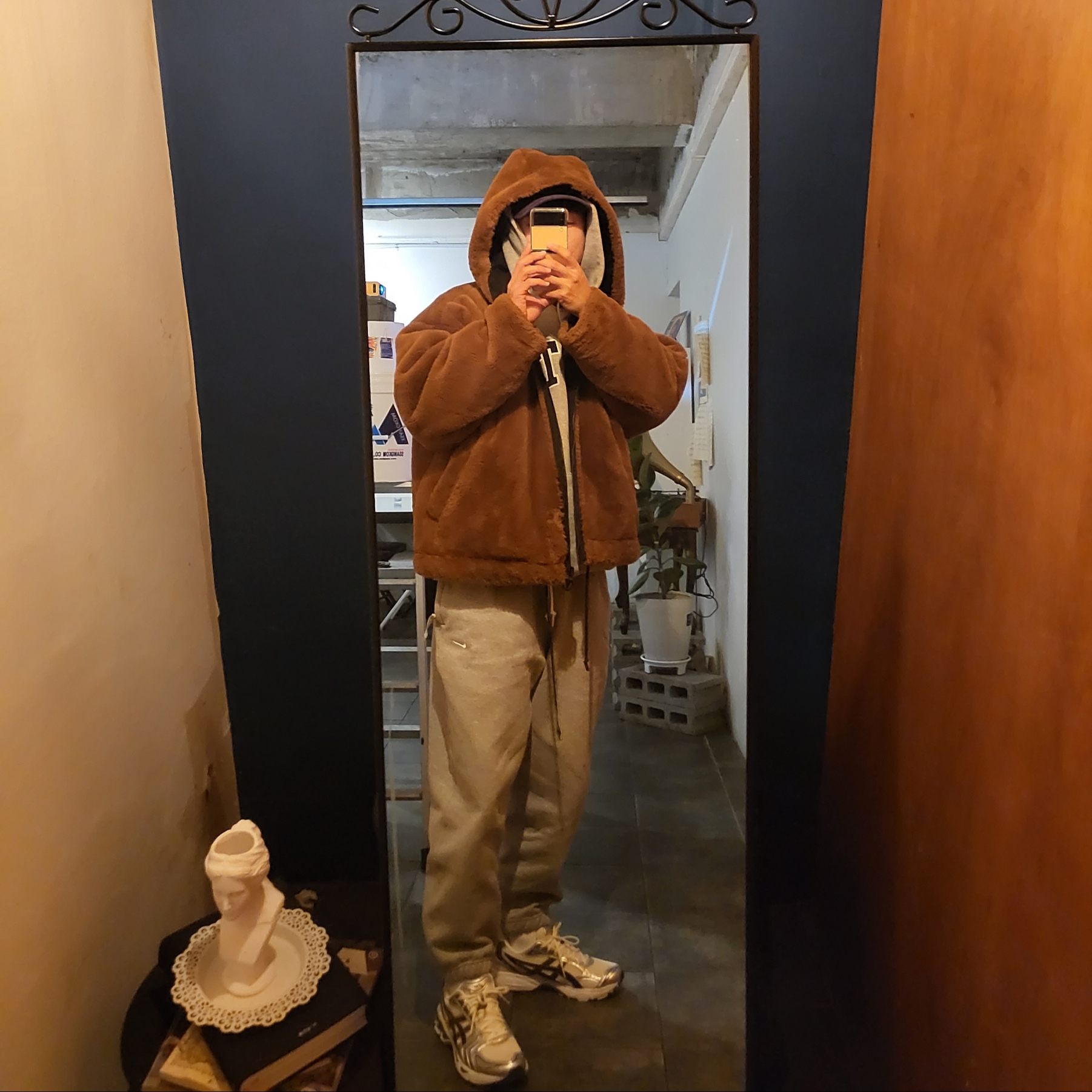 Supreme x Nike Arc Corduroy 6-Panel Purple - 22SS, Asics Gel-Kayano 14 Cream Black 착용 스타일 - 2