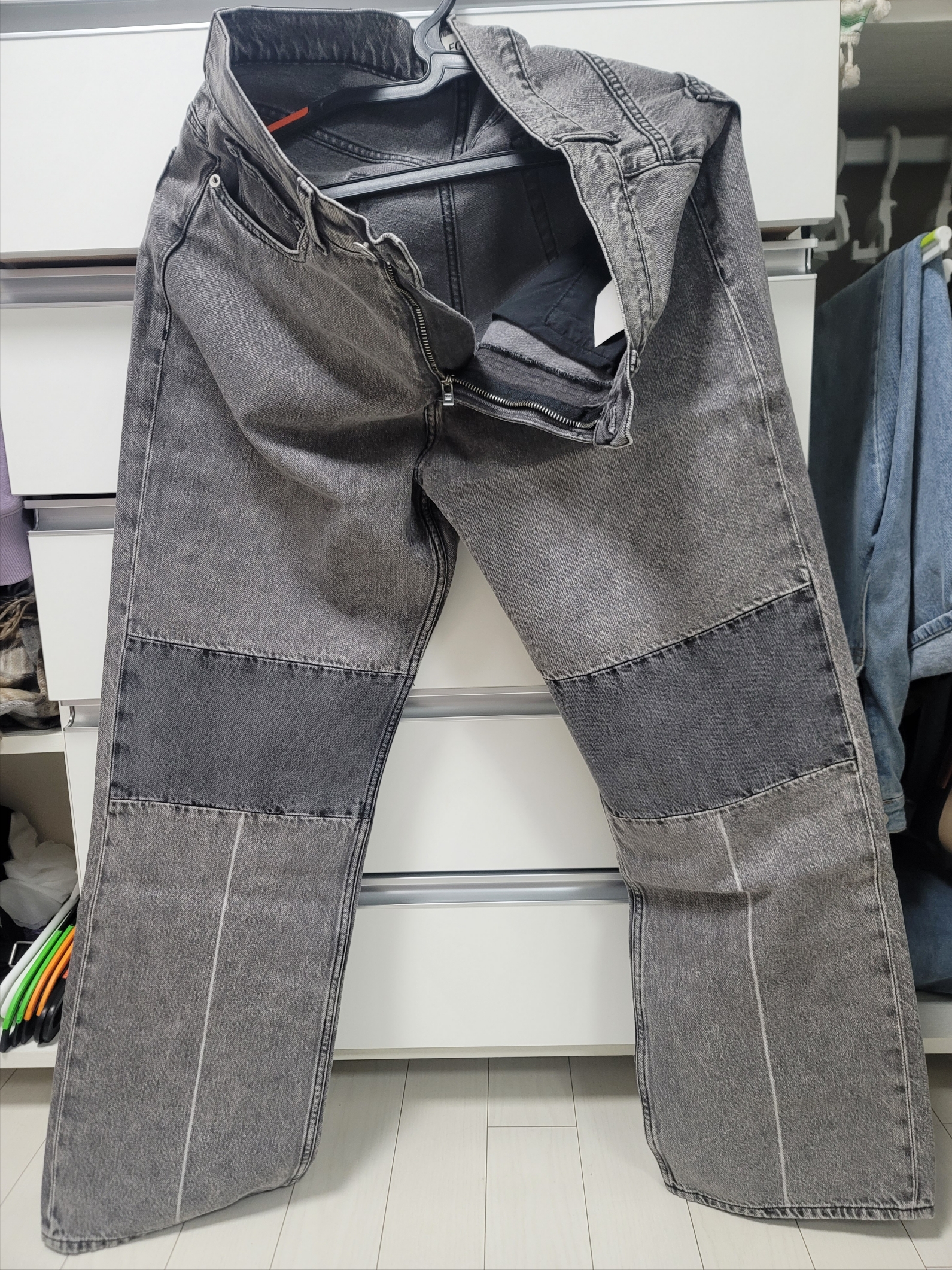 Our Legacy Extended Third Cut Black Grey 착용 스타일
